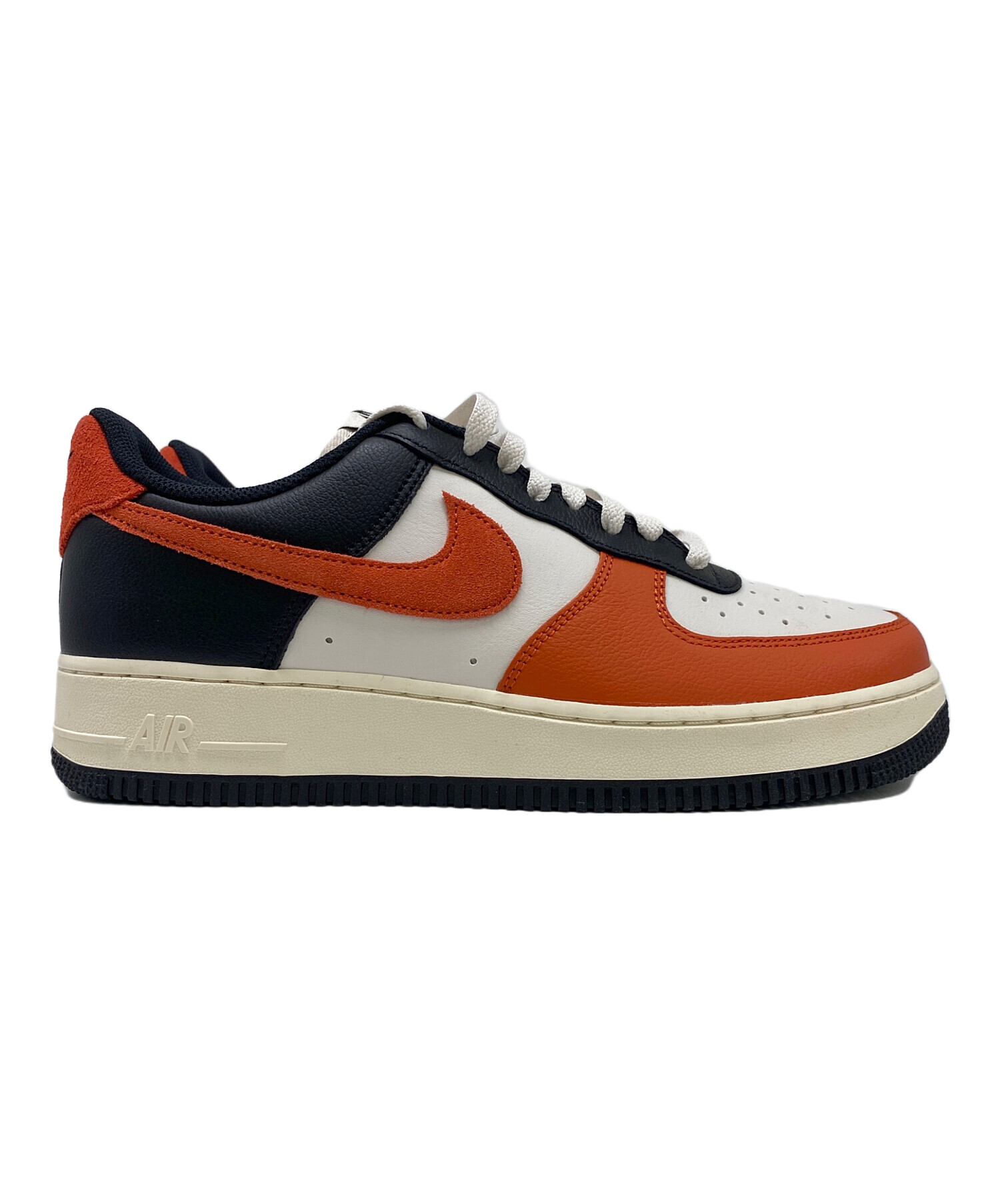 中古・古着通販】NIKE (ナイキ) AIR FORCE 1 07 LV8 レッド×ブラック 