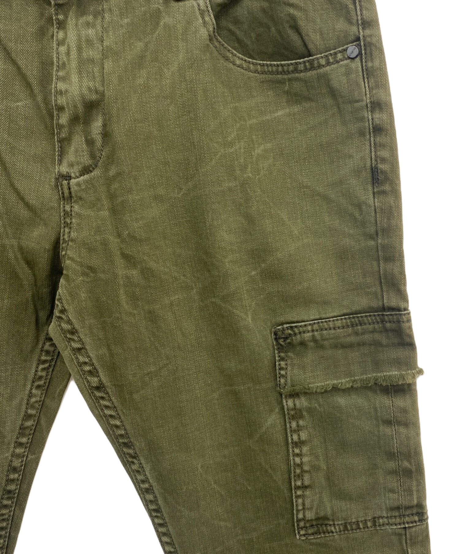 Balmain デニム　テーパード カーゴ パンツ　美品 ワイドパンツ　最終価格 Balmain デニム テーパード カーゴ パンツ 美品 ワイドパンツ 最終価格