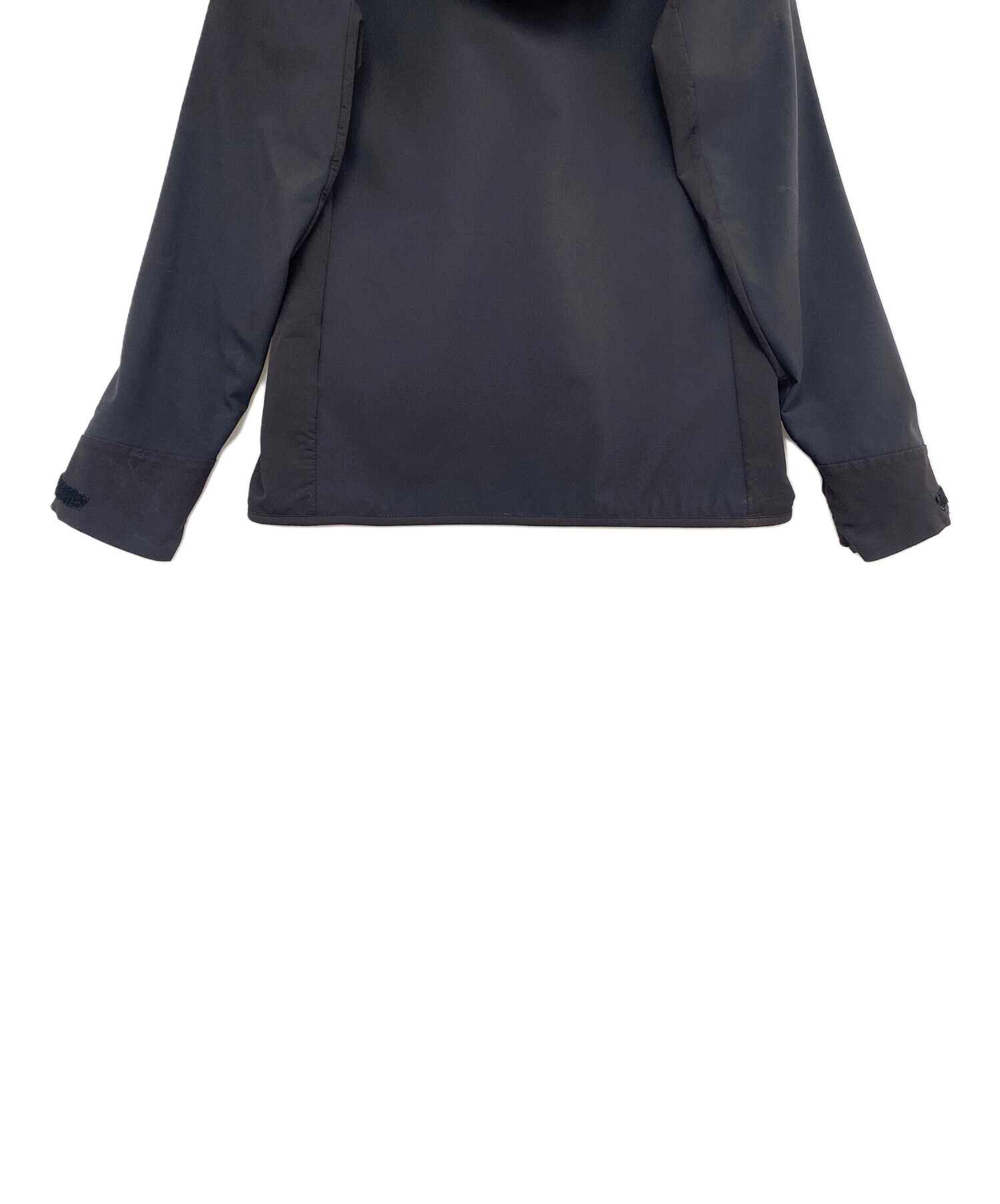 patagonia フロントポケット付き マウンテンパーカー 中古・古着通販】Patagonia (パタゴニア) マウンテンパーカー ネイビー