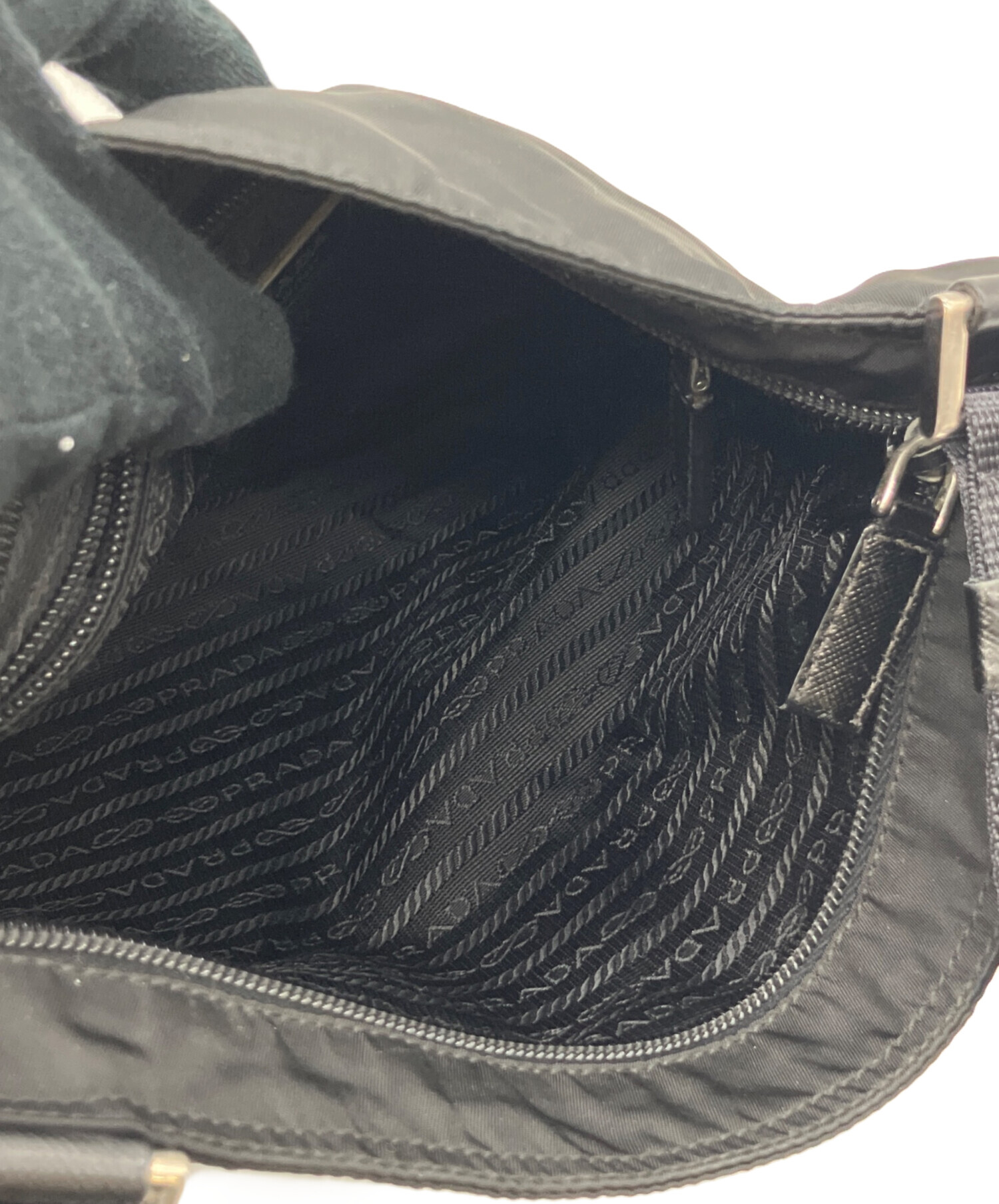 PRADA プラダ ナイロン ショルダーバッグ VA053M 中古・古着通販】PRADA (プラダ) ナイロンショルダーバッグ ブラック