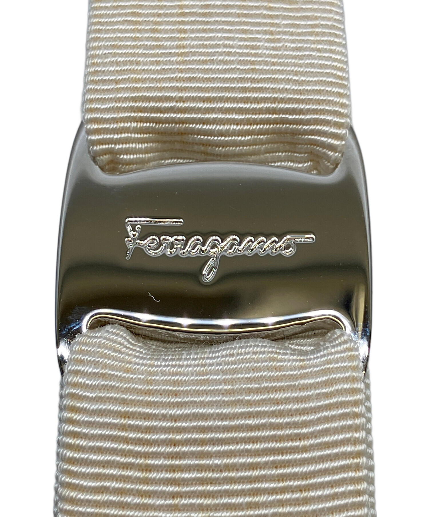 中古・古着通販】Ferragamo (フェラガモ) バレッタ アイボリー サイズ