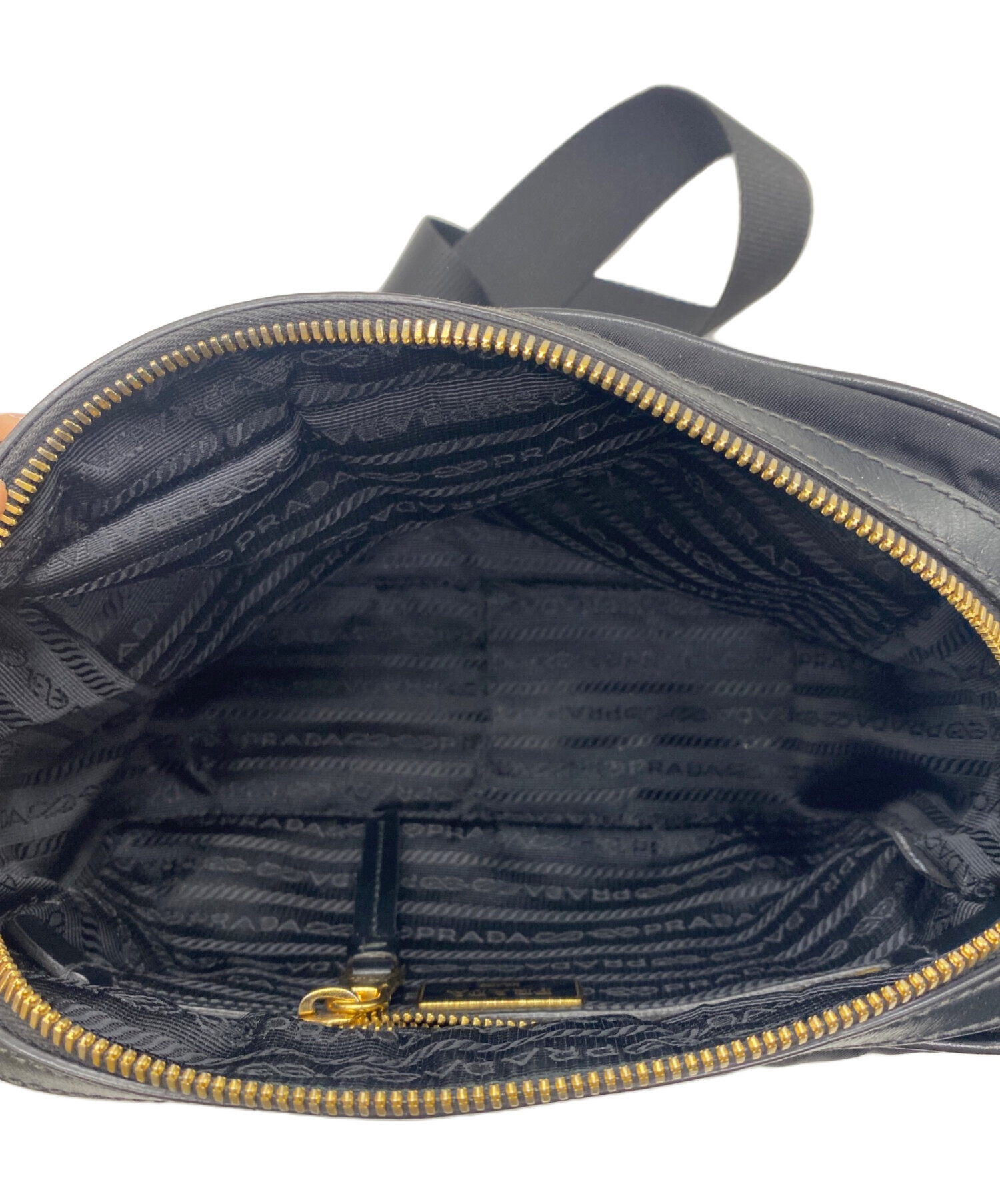 中古・古着通販】PRADA (プラダ) ショルダーバッグ ブラック｜ブランド