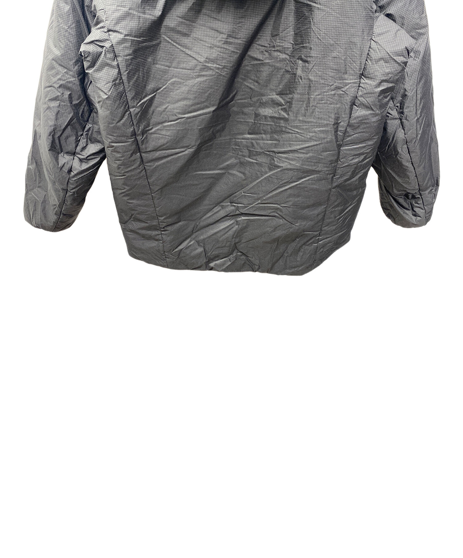 中古・古着通販】ARC'TERYX (アークテリクス) 中綿ジャケット グレー 中古・古着通販】ARC'TERYX (アークテリクス) 中綿ジャケット グレー