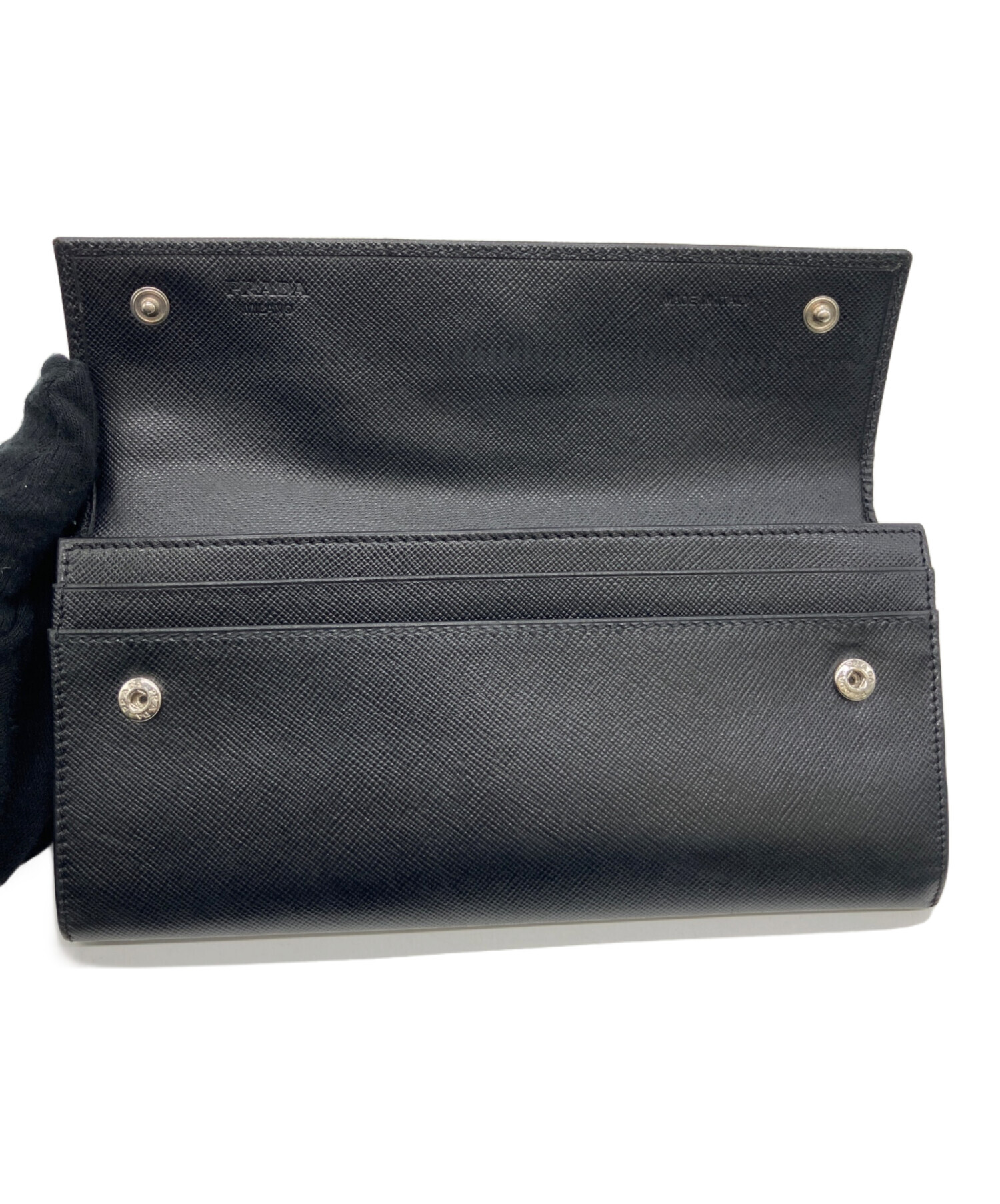 プラダ財布　ブラック　未使用品 中古・古着通販】PRADA (プラダ) 長財布 ブラック｜ブランド・古着通販