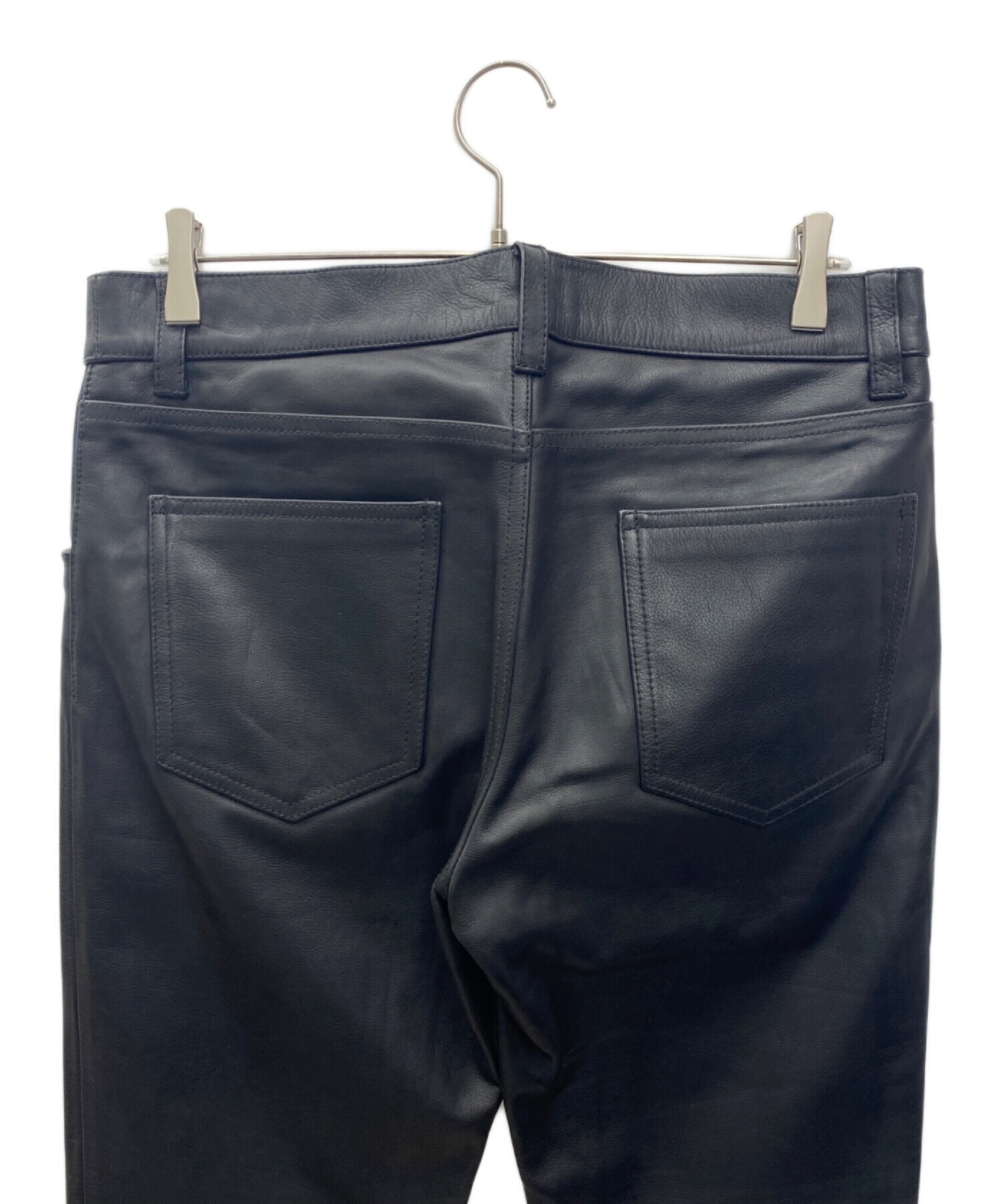 【BEAMS】美品ブラックレザーパンツ牛革 BEAMS（ビームス）レザー パンツ（パンツ カジュアルパンツ）通販｜BEAMS