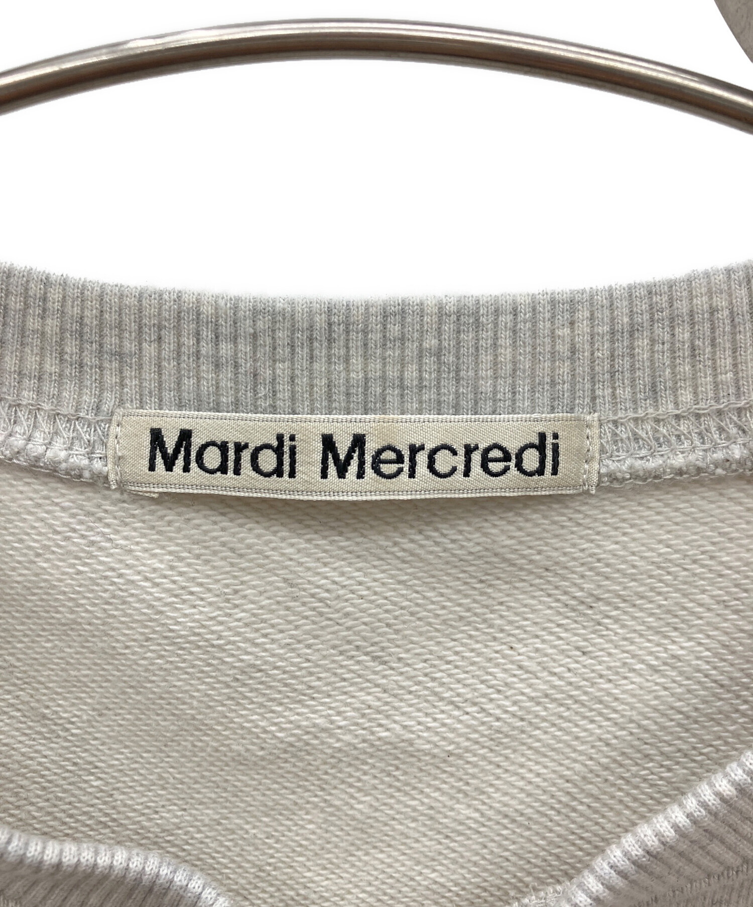 中古・古着通販】Mardi Mercredi (マルディメクルディ) 刺繍スウェット 