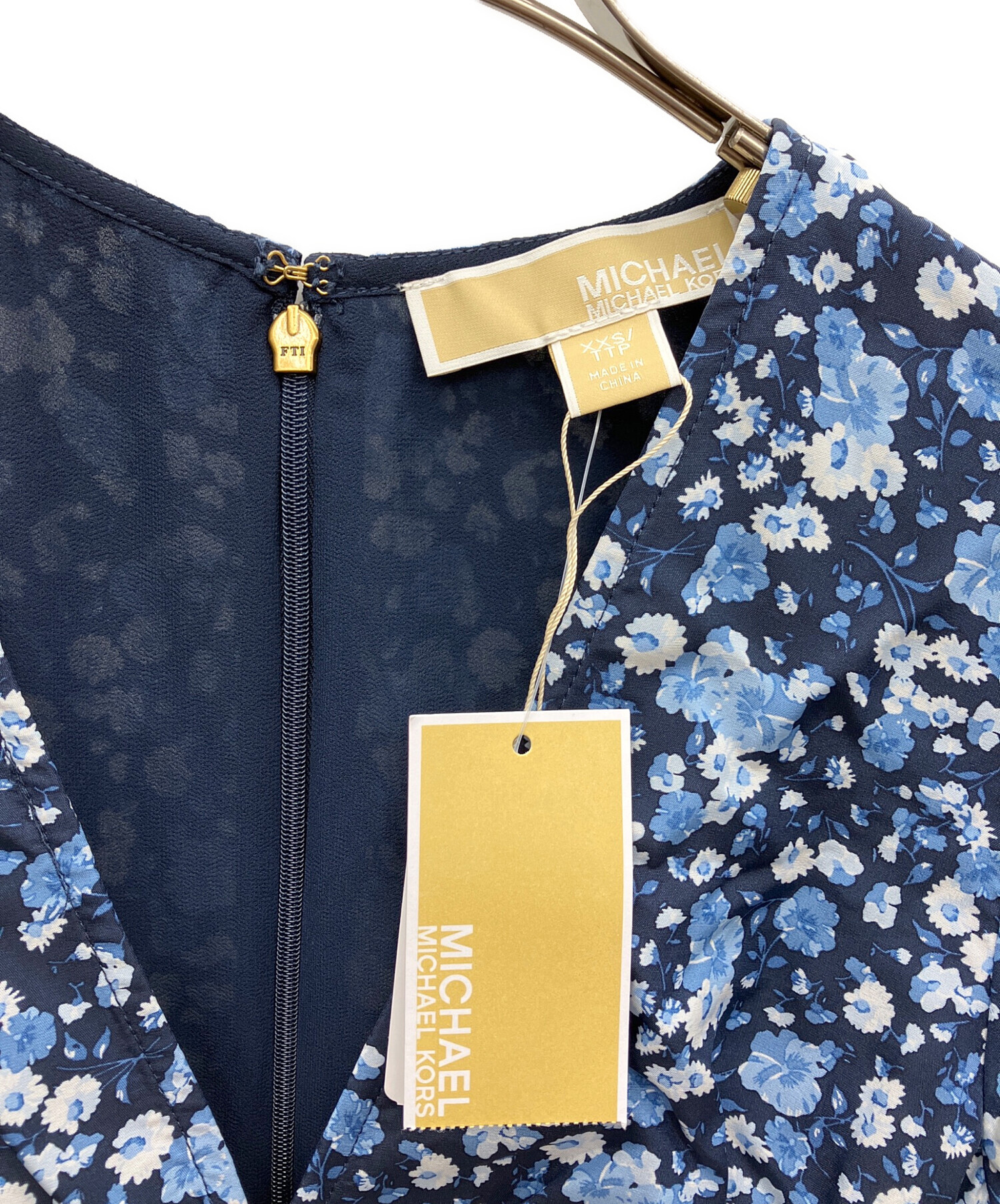 【大きいサイズ】Michael Korsのワンピース【新品未使用】 中古・古着通販】MICHAEL KORS (マイケル・コース) 半袖ワンピース