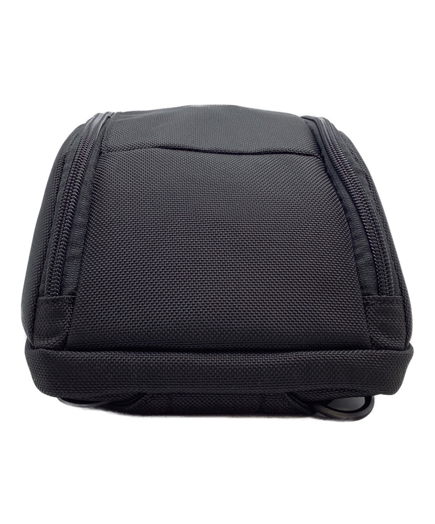 中古・古着通販】TUMI (トゥミ) ラージスリングボディバッグ ブラック