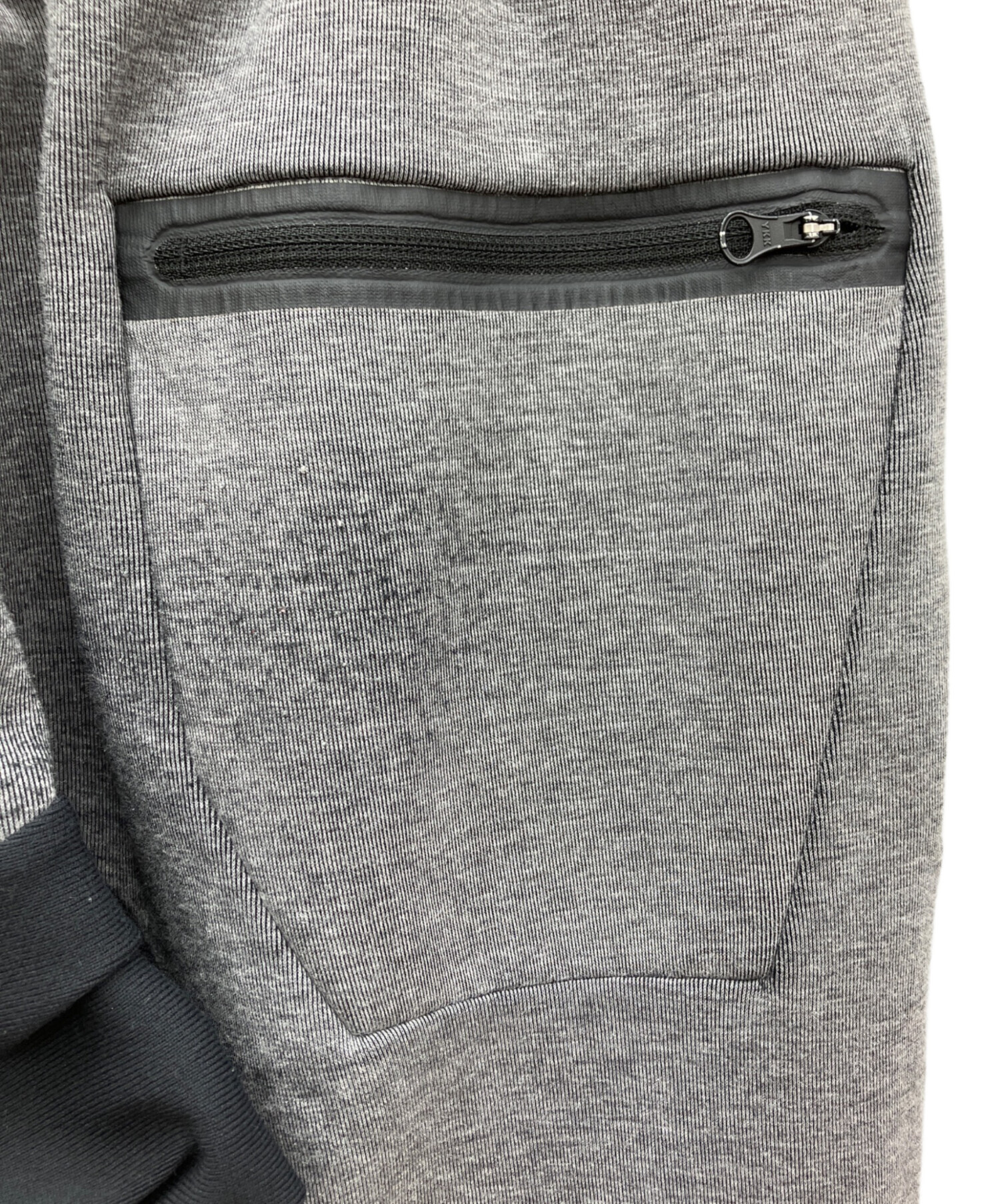中古・古着通販】NIKE (ナイキ) テックフリースパンツ グレー サイズ