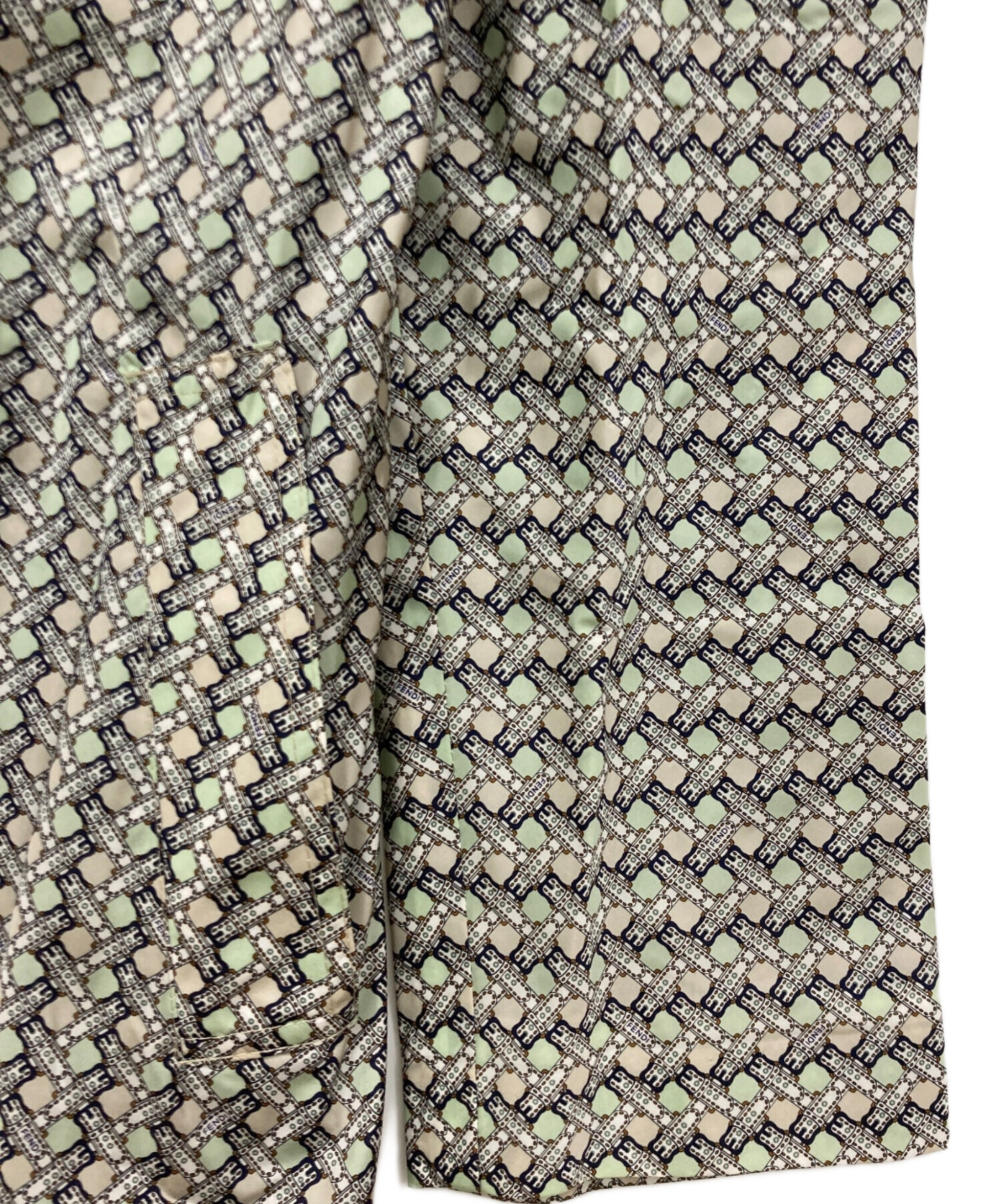 【FENDI】フェンディ　 毛皮　ナイロン　 ステンカラーコート ベージュ　40 中古・古着通販】FENDI (フェンディ) ナイロンコート グリーン