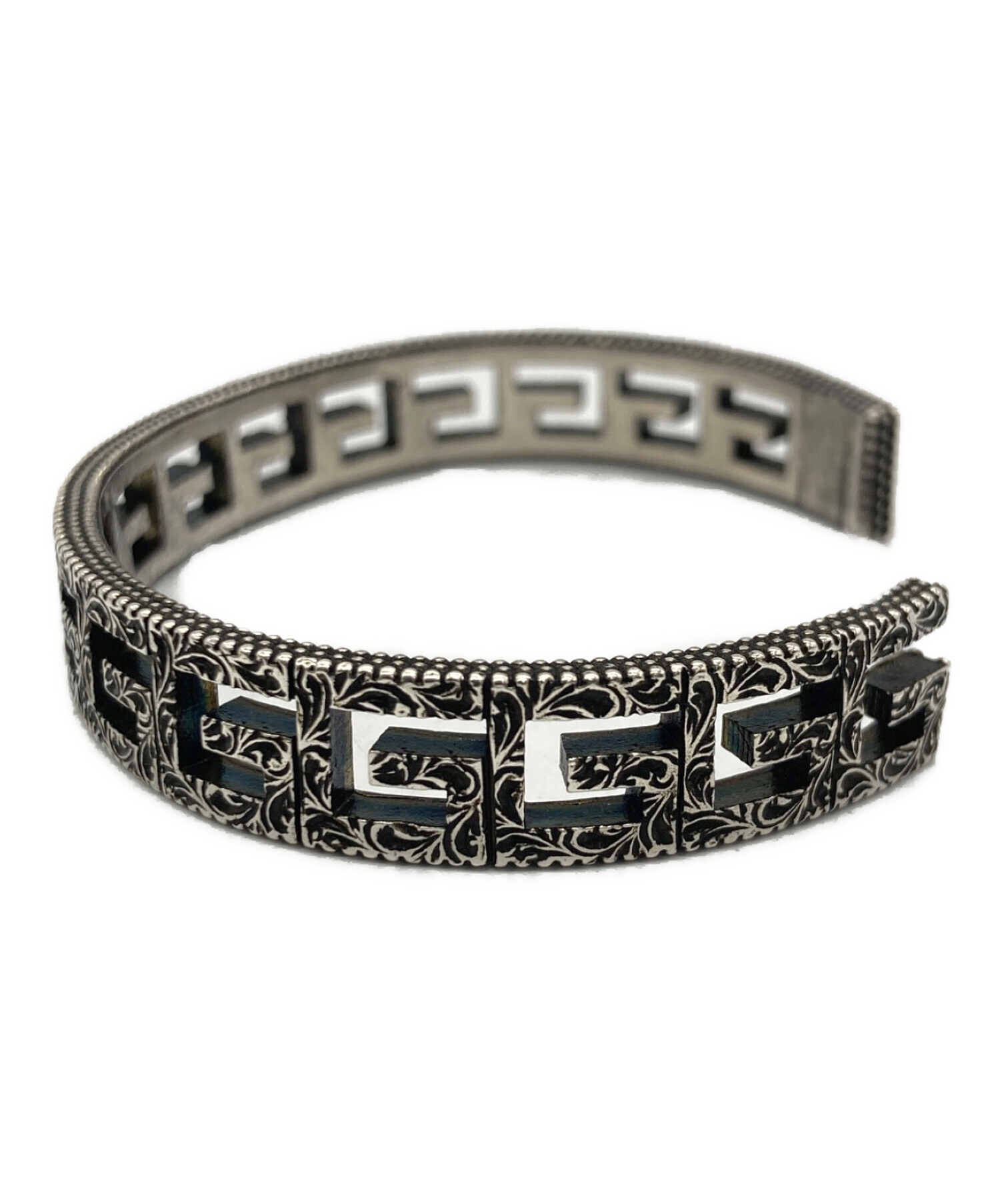 GUCCI グッチ シルバー ブラック メタルオープンバングル ブレスレット GUCCI グッチ シルバー ブラック メタルオープンバングル ブレスレット