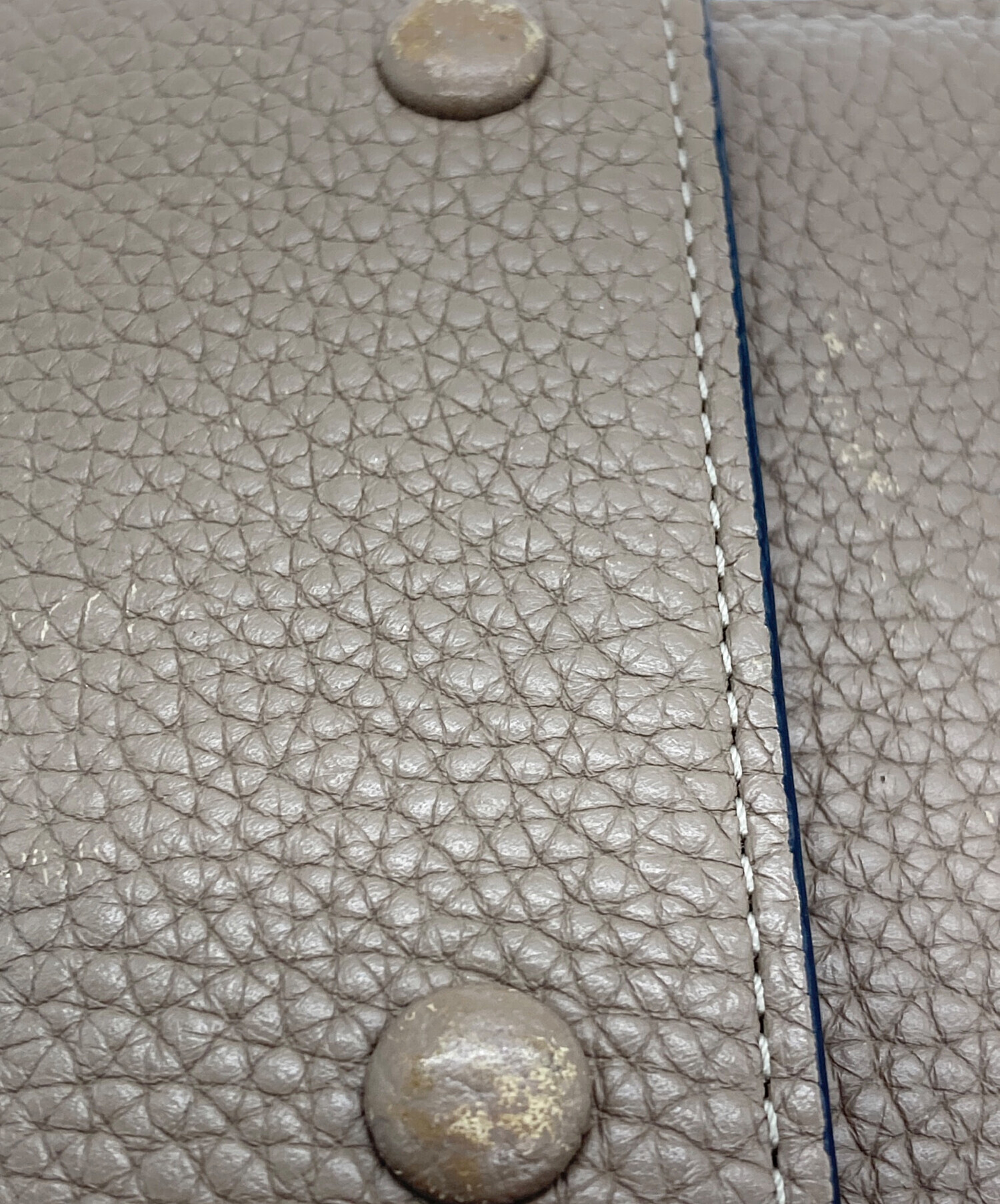 中古・古着通販】CELINE (セリーヌ) 3つ折り財布 ベージュ×レッド