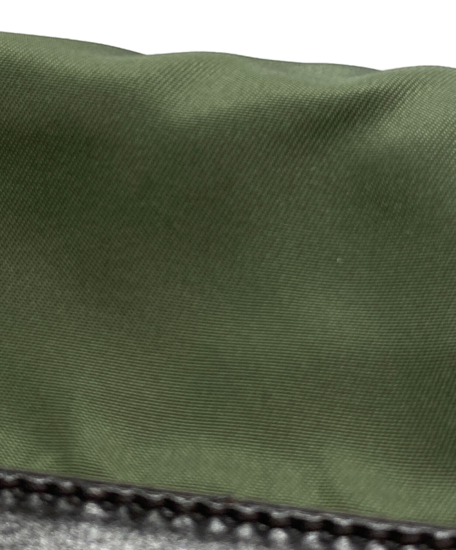 中古・古着通販】PRADA (プラダ) ショルダーバッグ カーキ｜ブランド