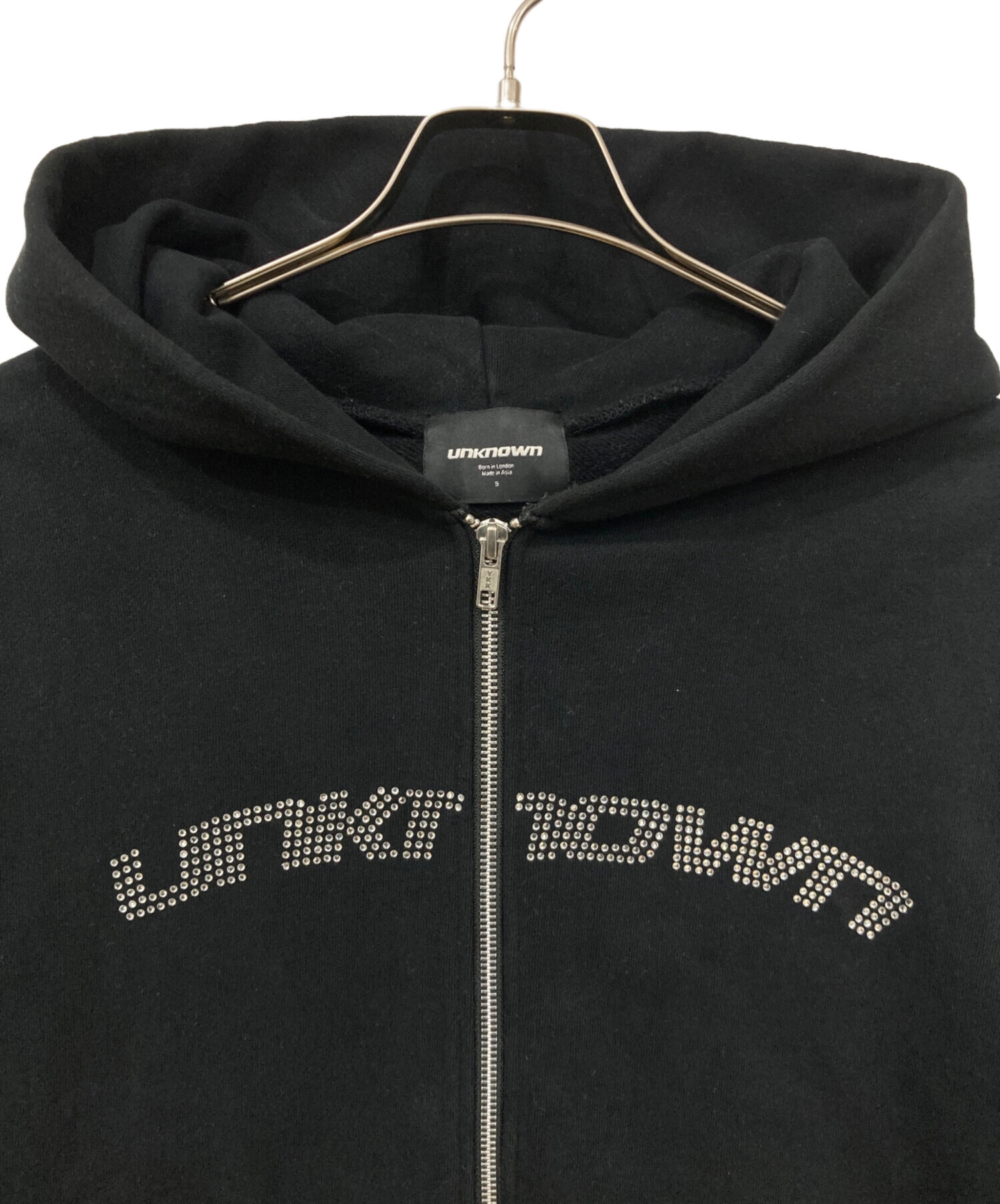 中古・古着通販】unknown (アンノウン) パーカー ブラック×レッド