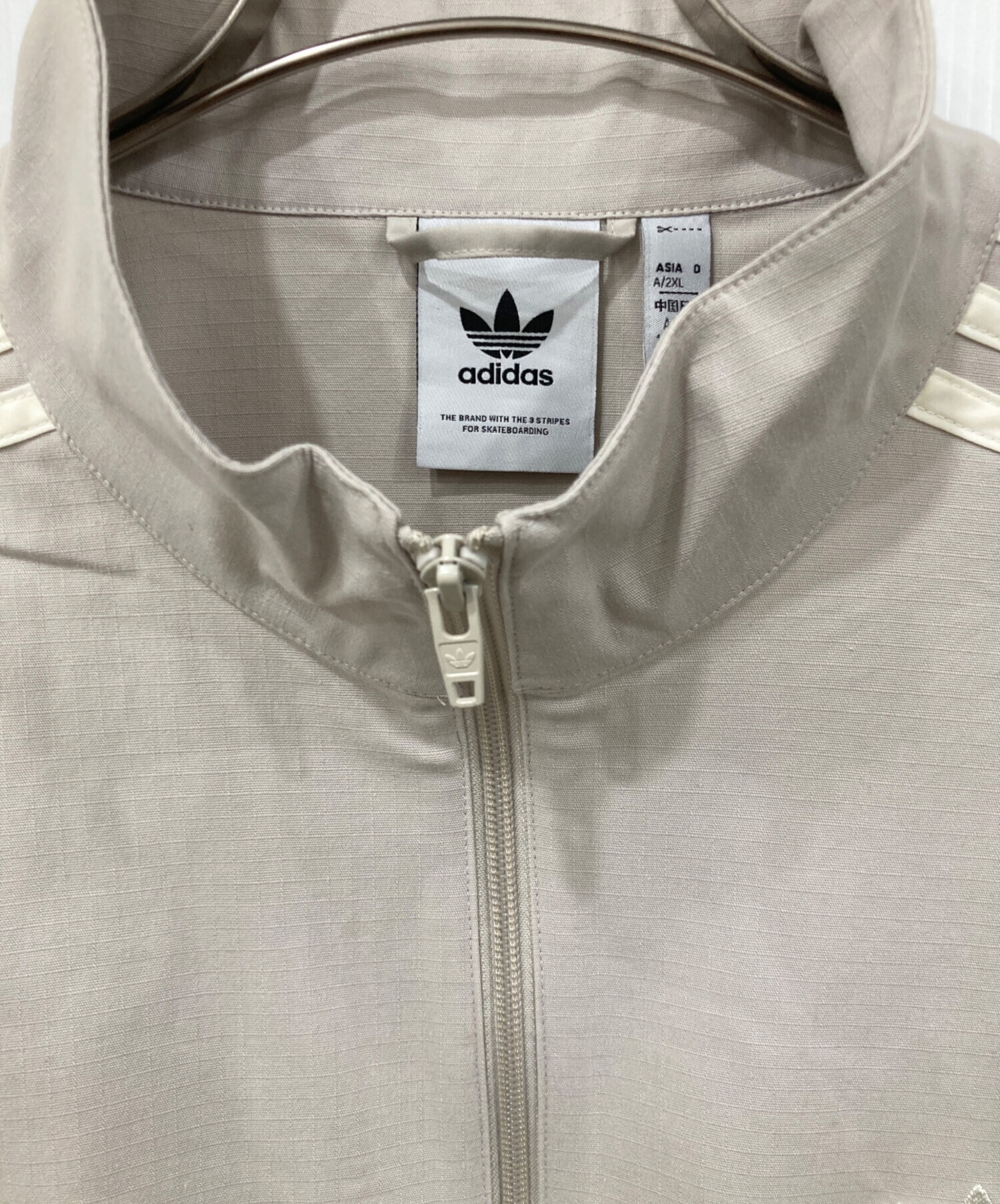 中古・古着通販】adidas (アディダス) トラックジャケット ベージュ