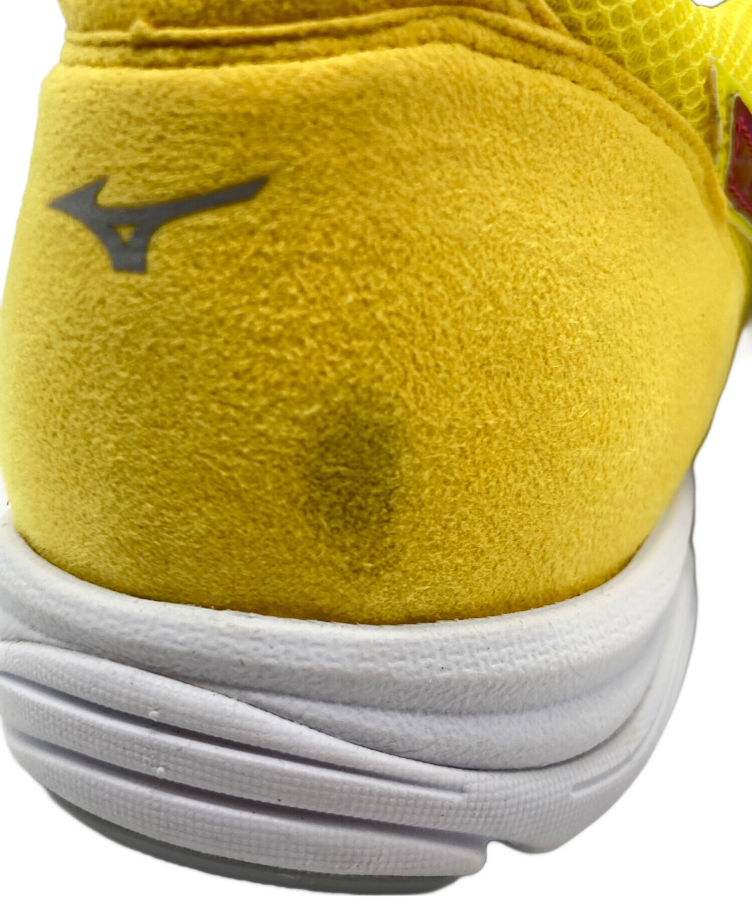 中古・古着通販】MIZUNO (ミズノ) ランニングシューズ イエロー サイズ