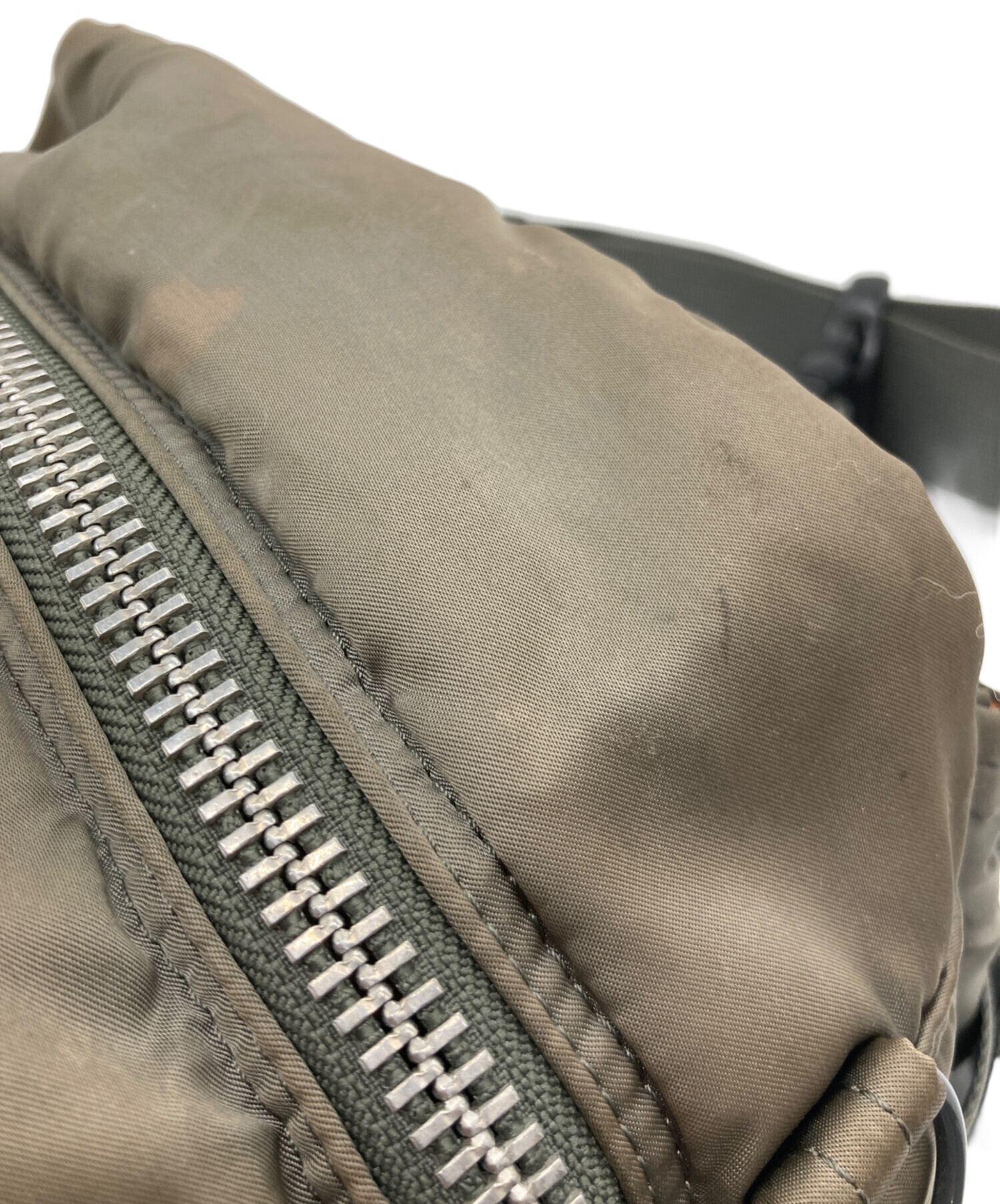 ポーター OVERDYE ウエストバッグ ボディバッグ カーキ グレー 中古・古着通販】PORTER (ポーター) ウエストバッグ カーキ｜ブランド
