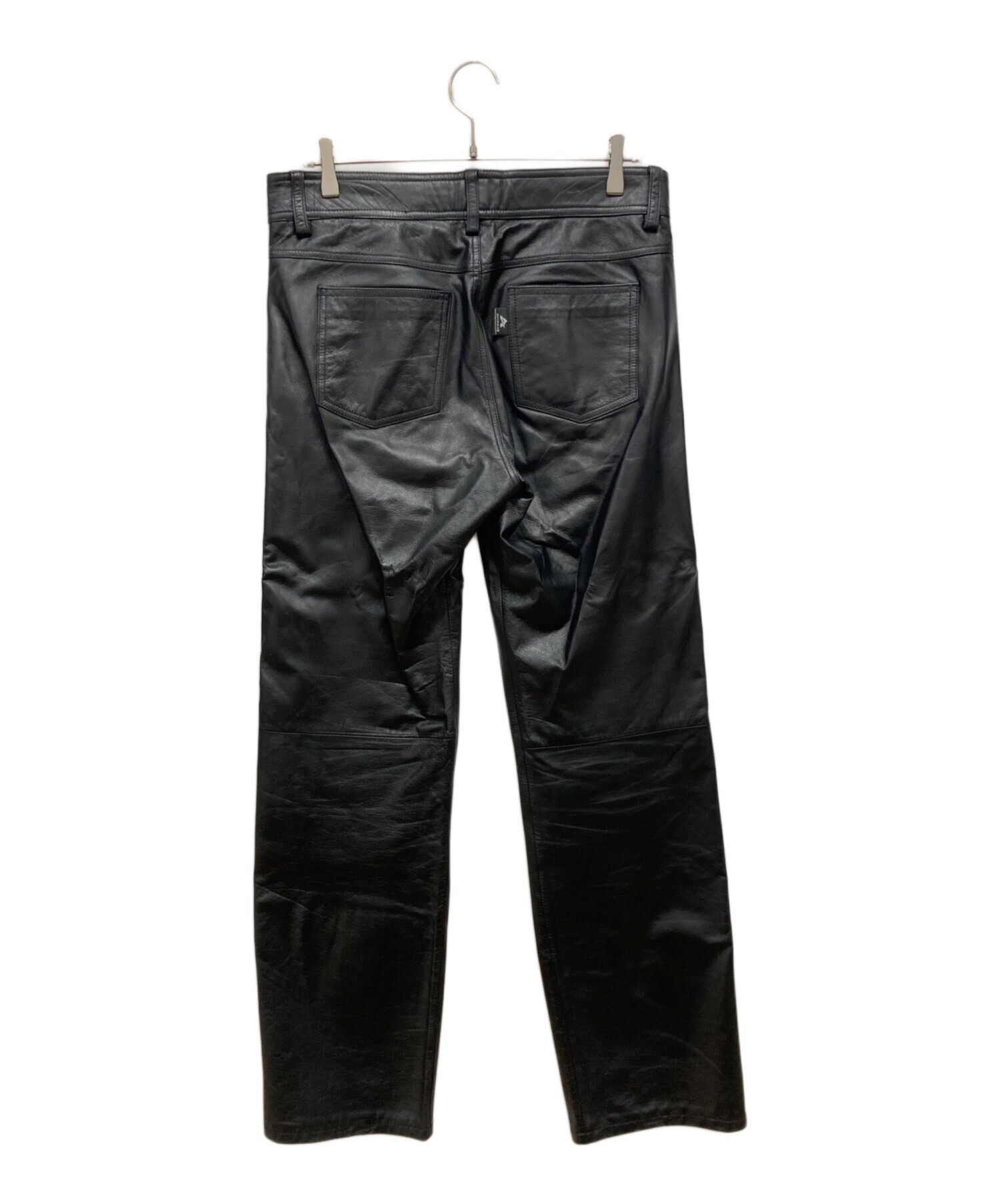 AVIREX レザー パンツ Mサイズ 黒 　　未使用　新品 中古・古着通販】AVIREX (アヴィレックス) レザーパンツ ブラック