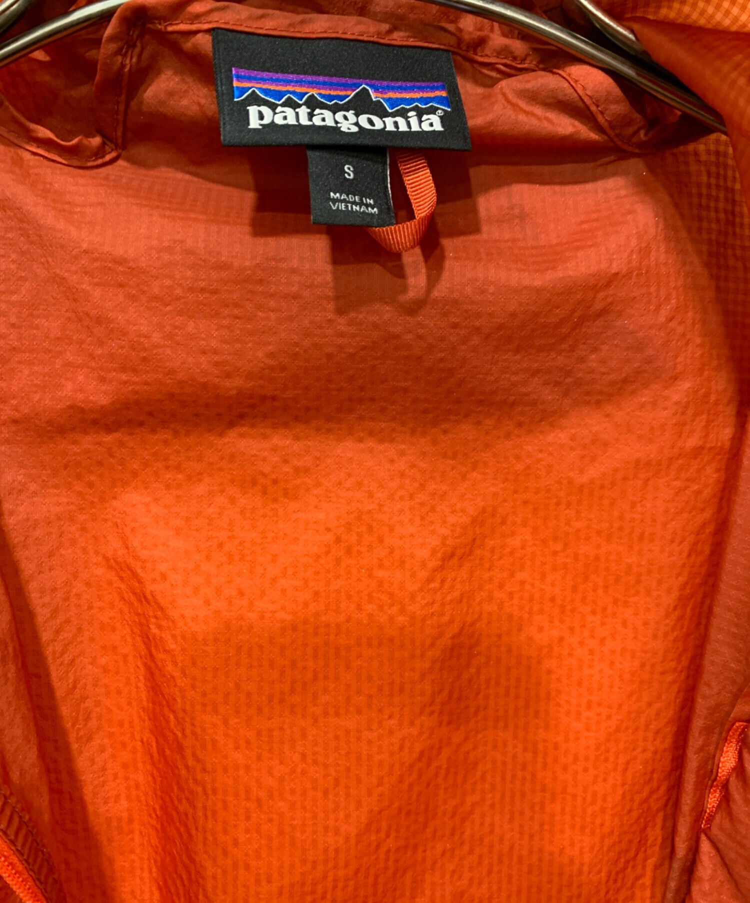 新品　サイズМ　フーディニジャケット　パタゴニア Burnished Red 中古・古着通販】Patagonia (パタゴニア) Houdini Jacket メンズ