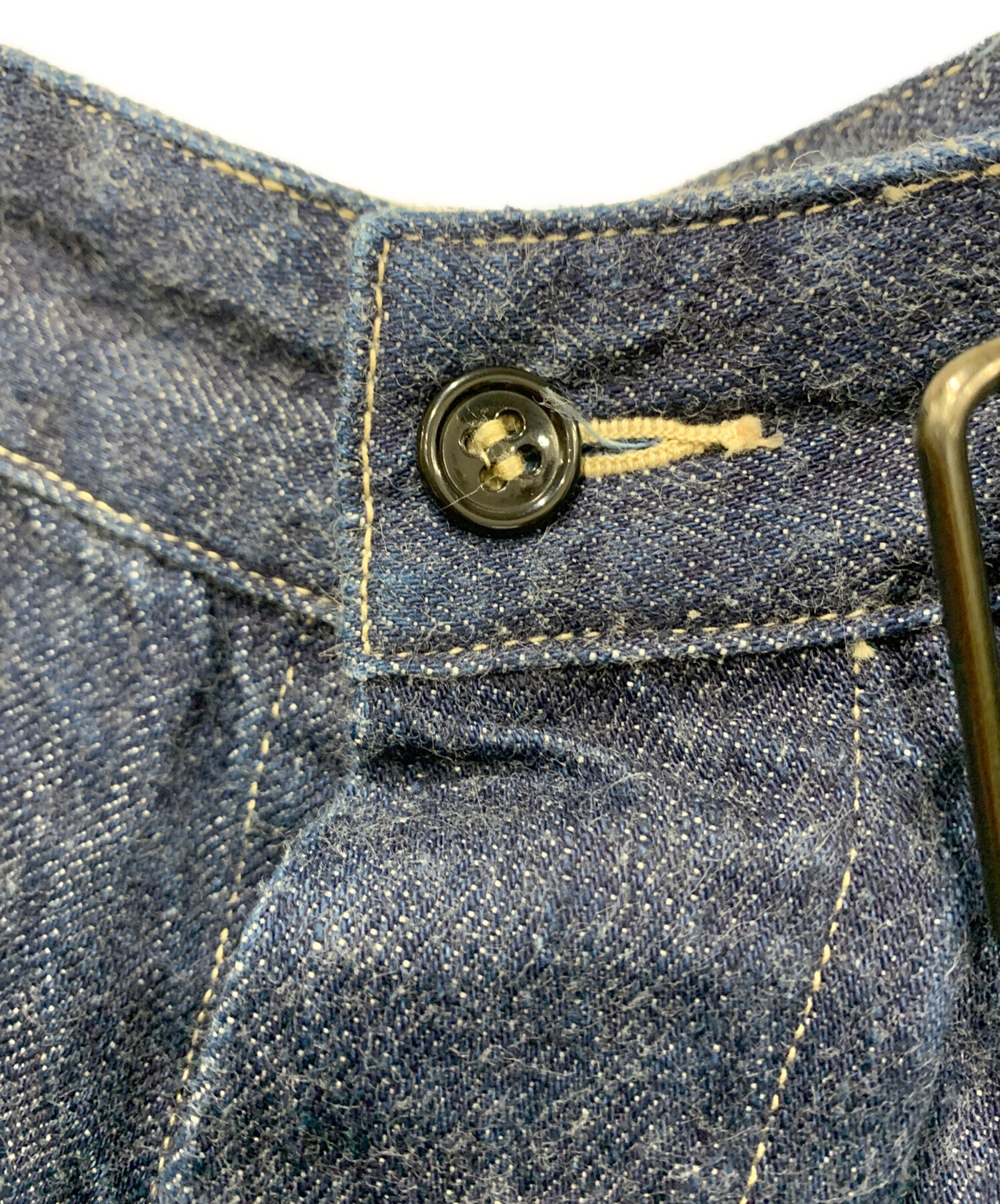 コモリ COMOLI ベルテッド デニムショートパンツ　インディゴ 中古・古着通販】COMOLI (コモリ) デニム ベルテッドパンツ インディゴ