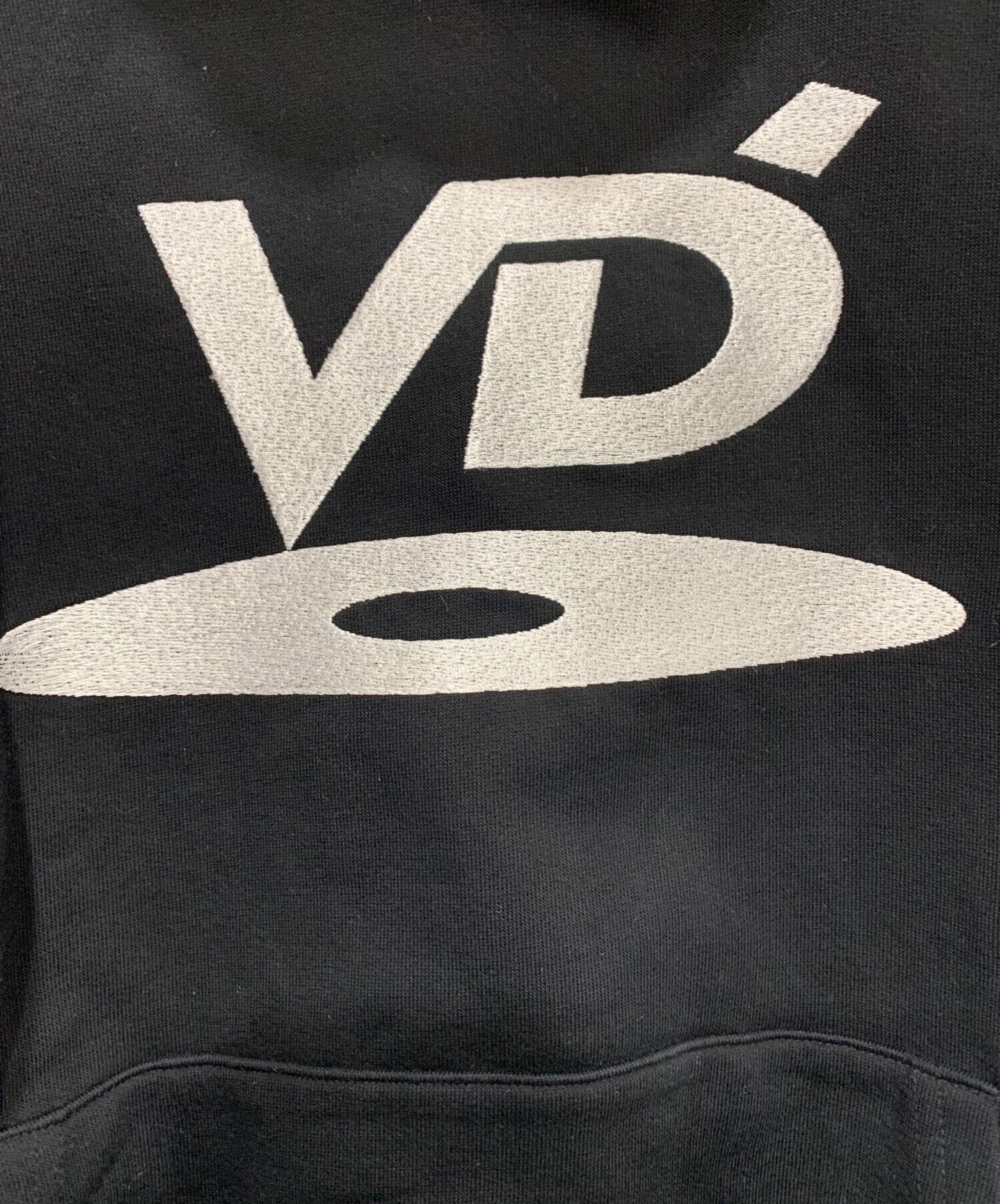 中古・古着通販】Vuja De (ヴジャデ) VD LOGO Hoodie ブラック サイズ