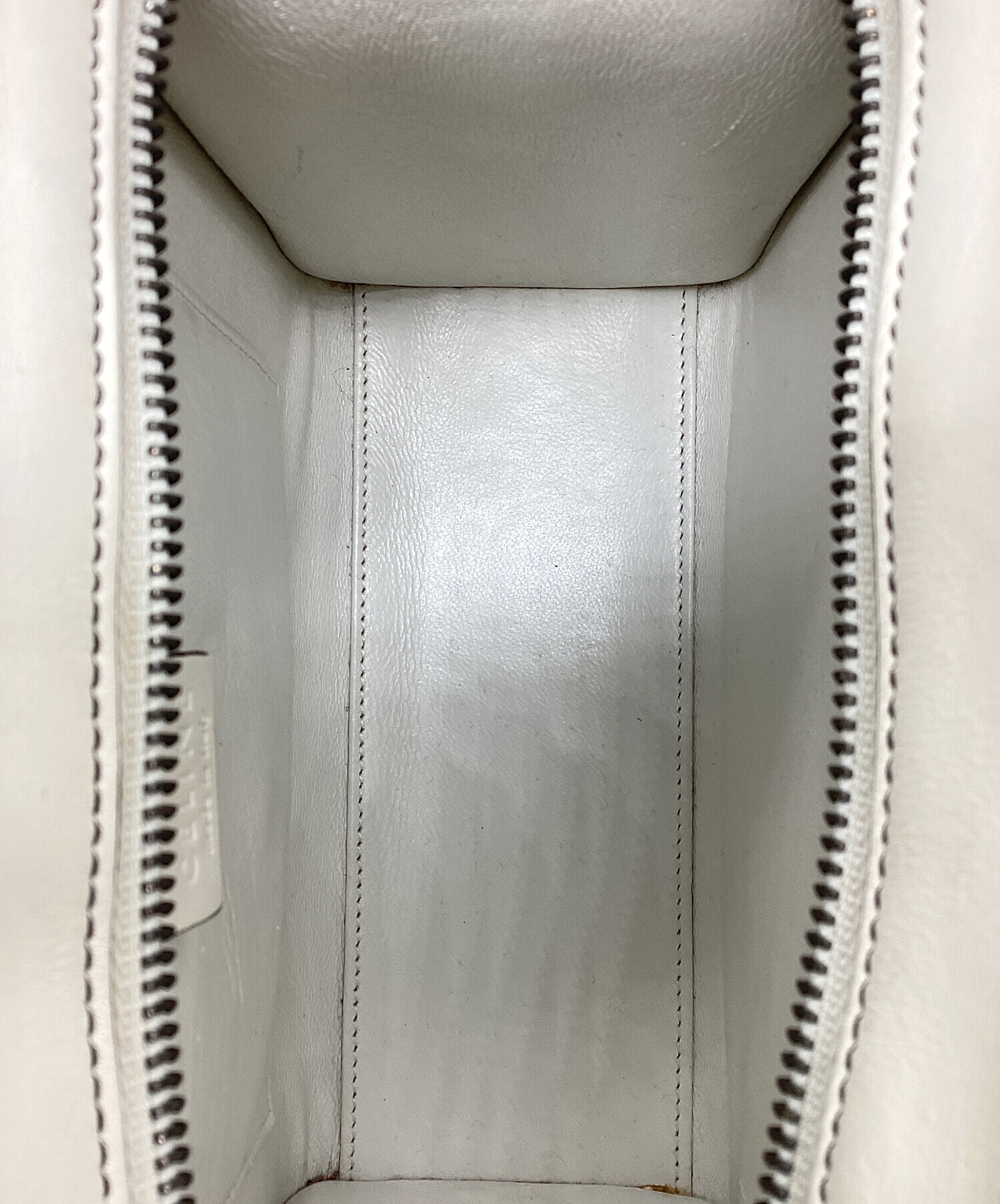 中古・古着通販】CELINE (セリーヌ) ラゲージ ナノ ホワイト｜ブランド