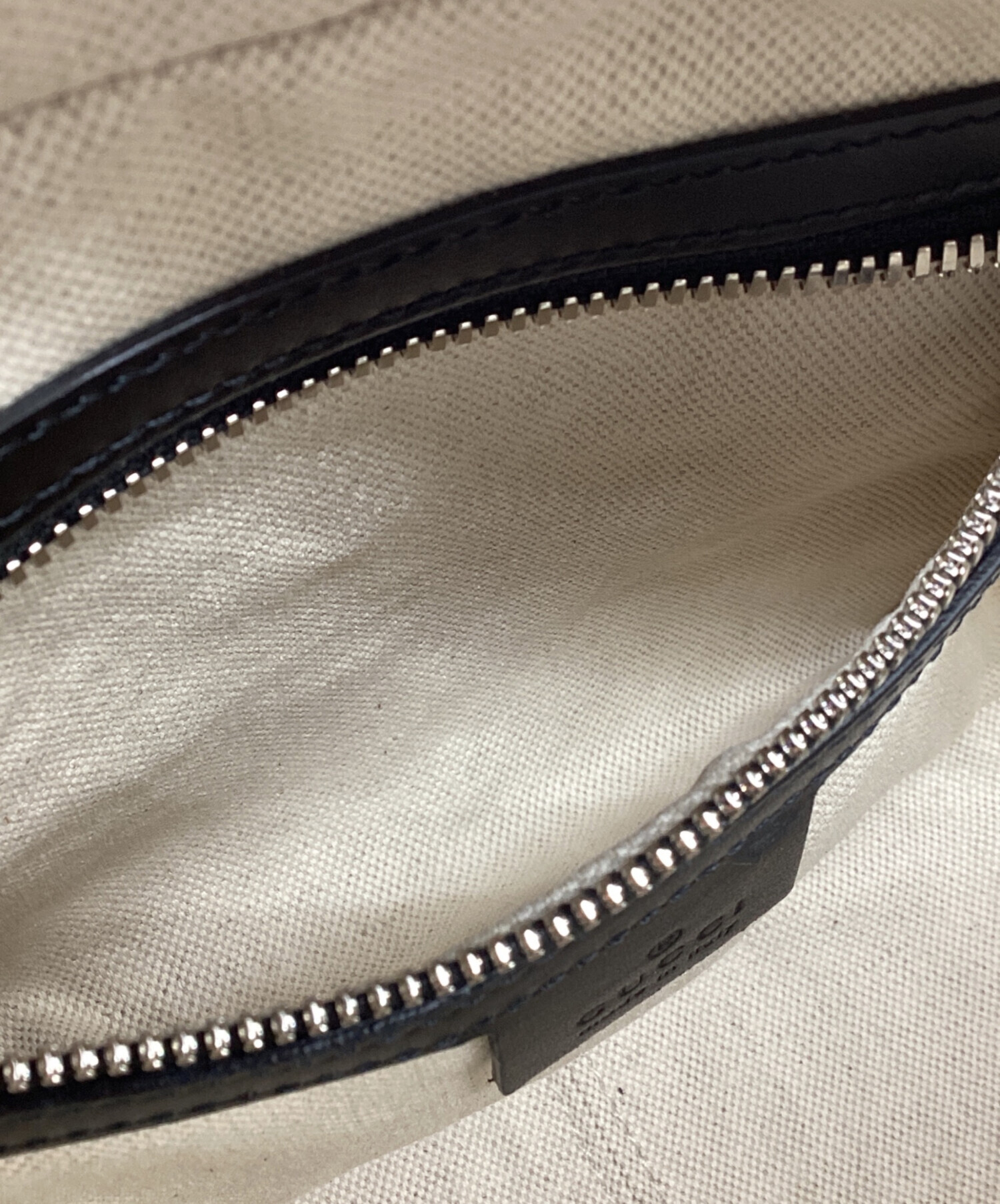 中古・古着通販】GUCCI (グッチ) ショルダーバッグ GG ブラック