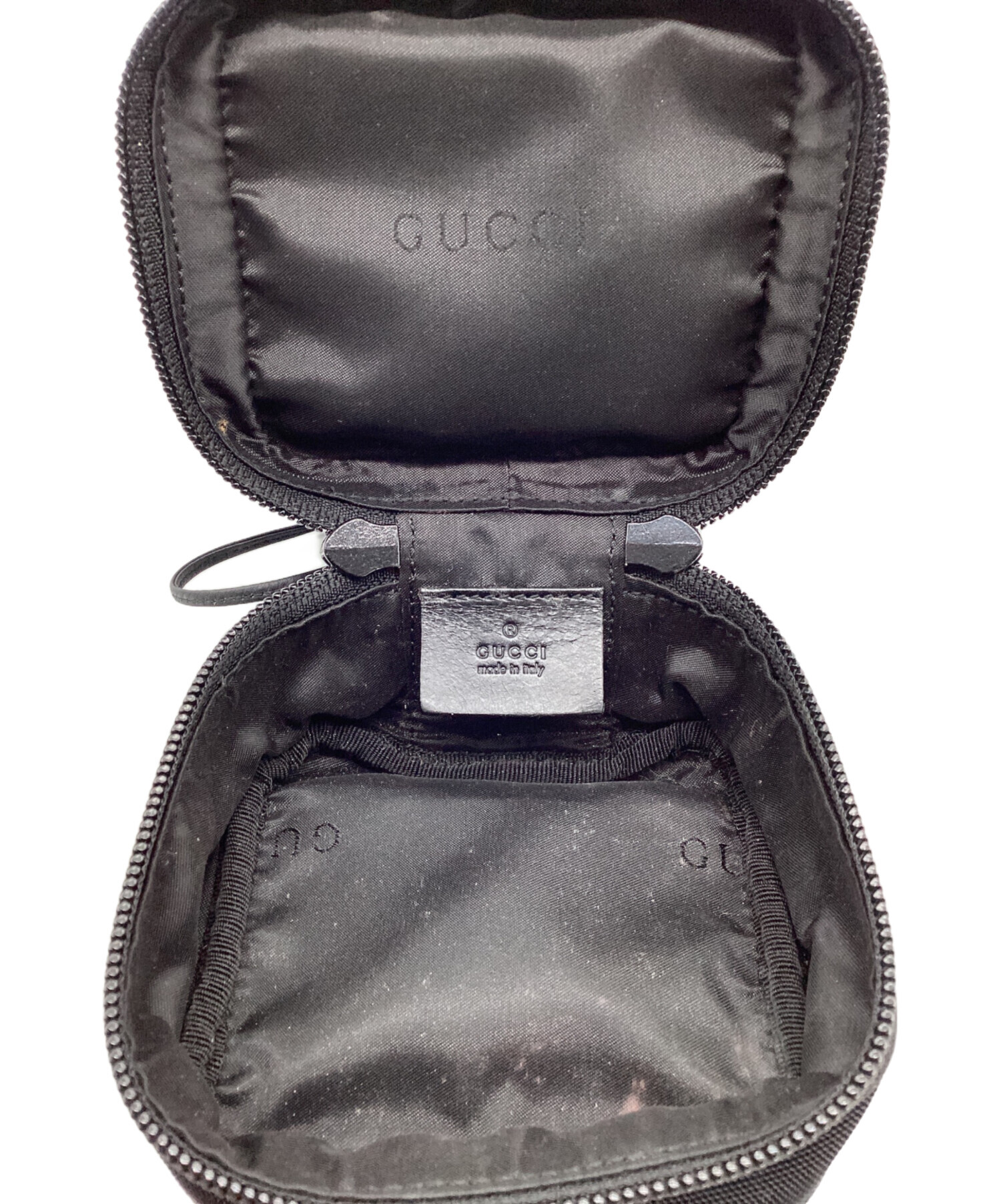 【美品】GUCCI 巾着ミニバッグ ブラック ナイロン ポーチ 即発送 シンプル 中古・古着通販】GUCCI (グッチ) 巾着バック GG ブラック｜ブランド