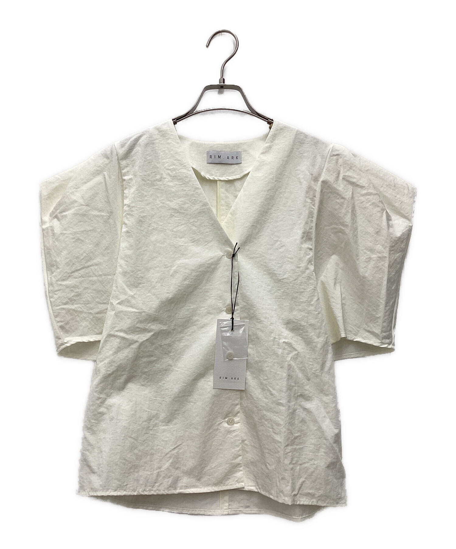 RIM.ARK（リムアーク）の「V-neck tops and SK arrange set Vネック