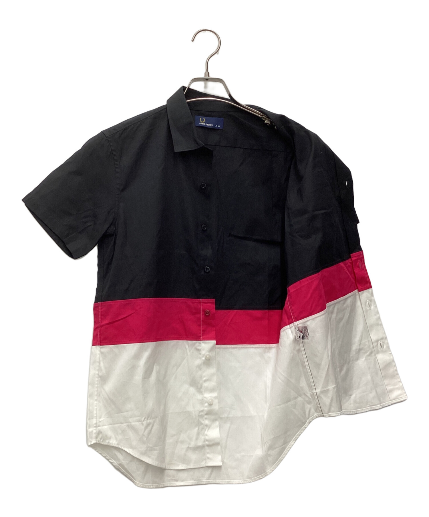 FRED PERRY ポロシャツ ブラック　深赤 中古・古着通販】FRED PERRY (フレッドペリー) ポロシャツ ブラック