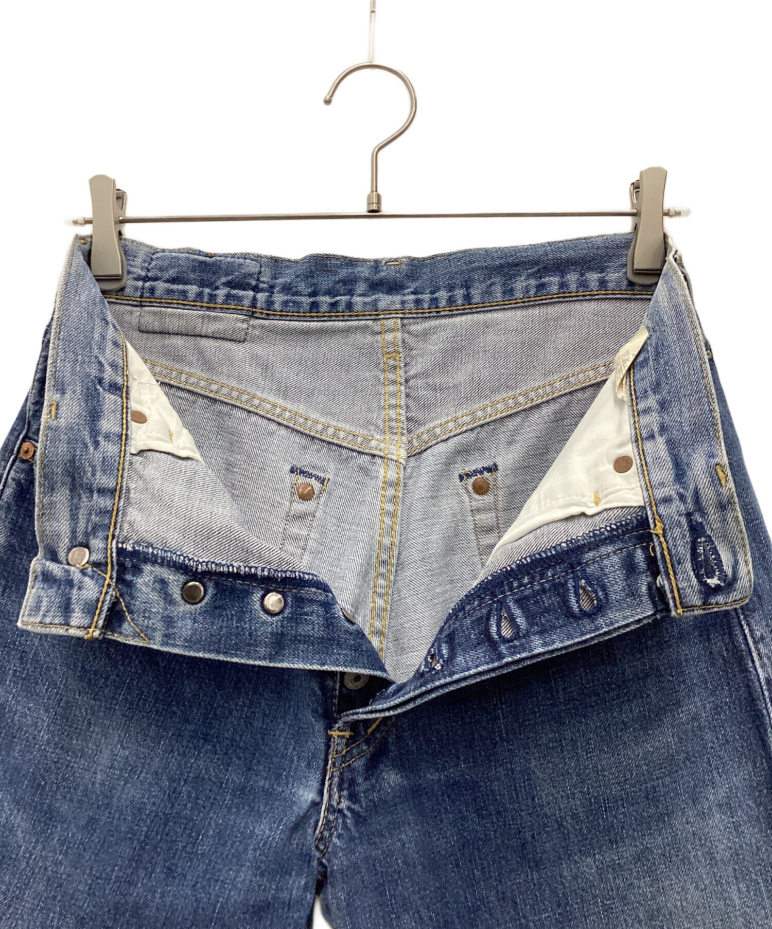 中古・古着通販】LEVI'S (リーバイス) デニムパンツ ボタンフライ J22