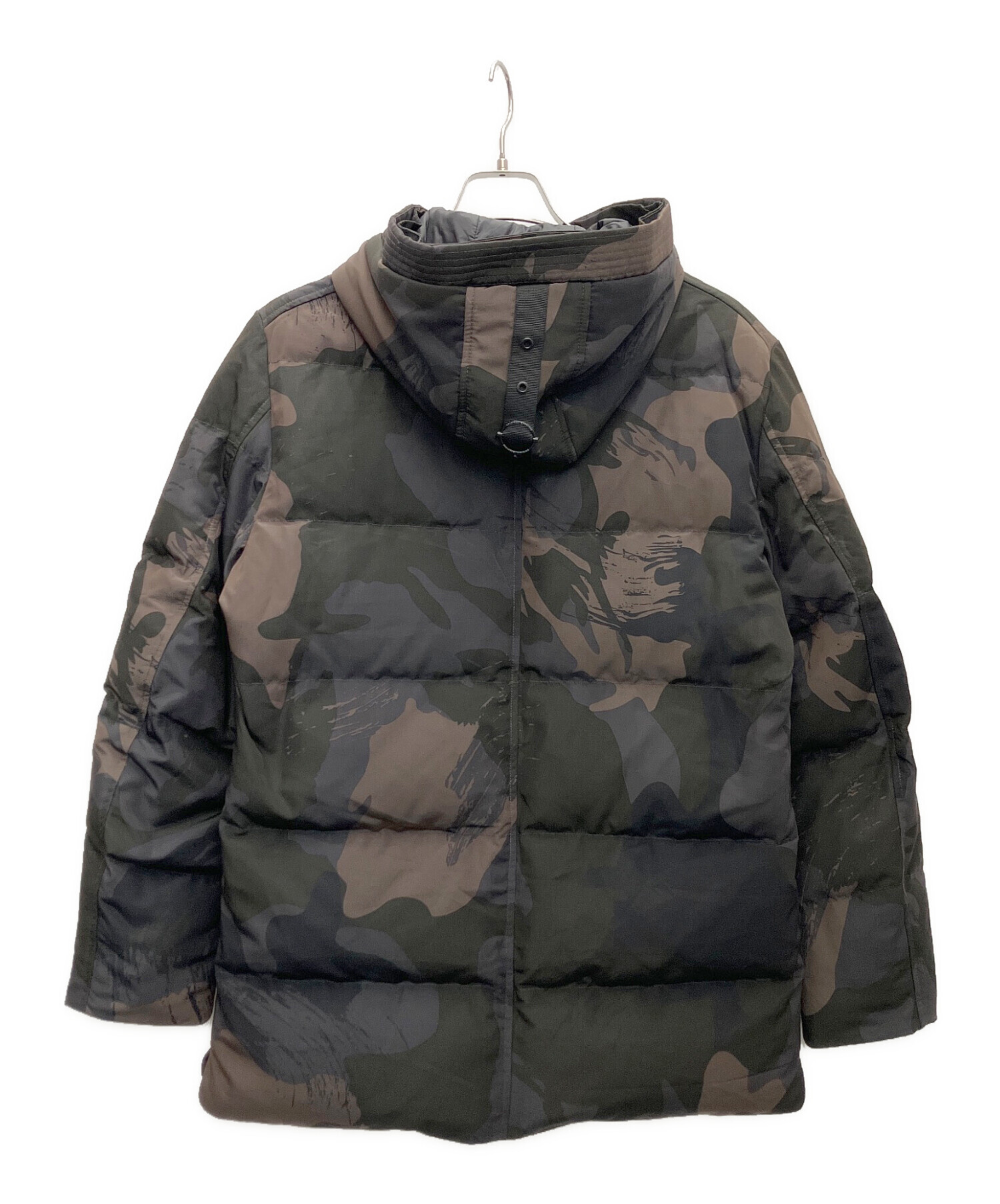 【新品】★ROBERT CAVANI★ダウンジャケット★蜂デザイン★白★定価12万★サイズSかM 中古・古着通販】ROBERT CAVANI (ロベルトカバーニ) ダウンジャケット