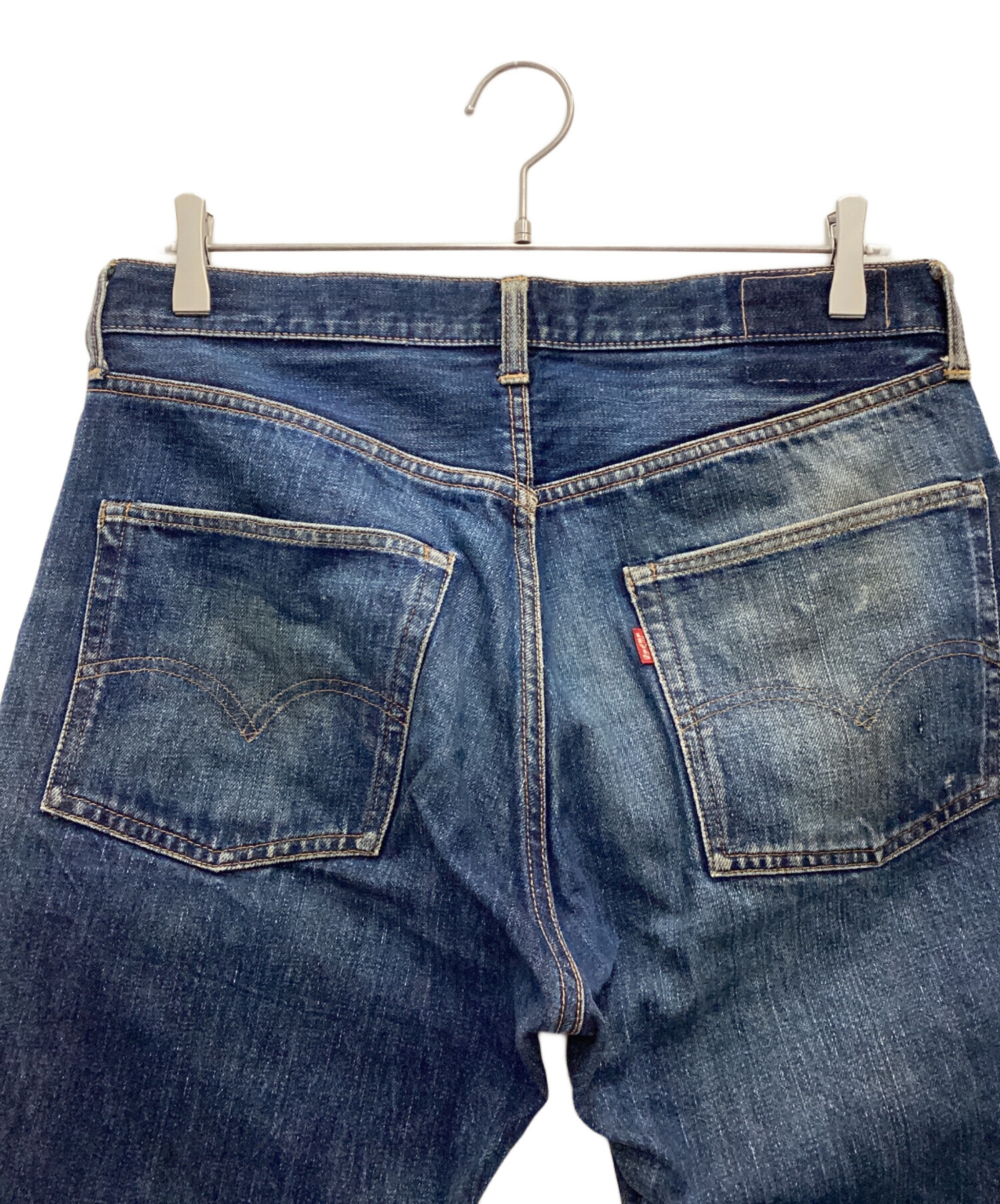 中古・古着通販】LEVI'S (リーバイス) デニムパンツ 501 BIGE 不均等V