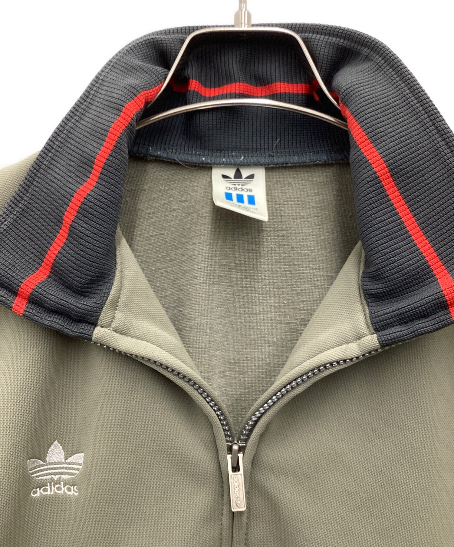 中古・古着通販】adidas (アディダス) トラックジャケット オリーブ