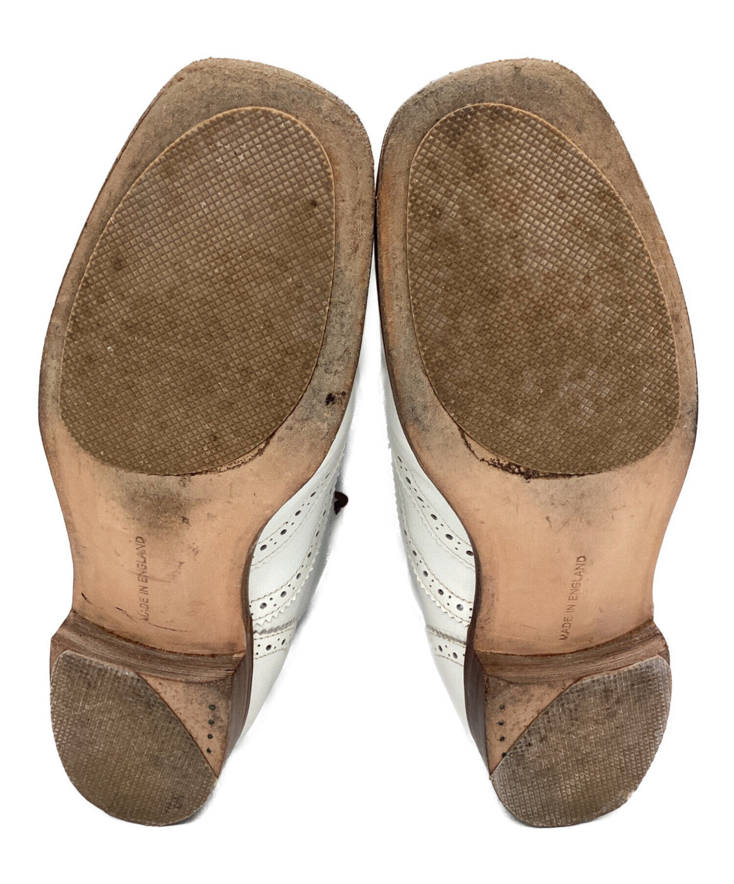Tricker's ホワイト ウィングチップ ビジネスシューズ 中古・古着通販】Tricker's (トリッカーズ) ウィングチップブーツ
