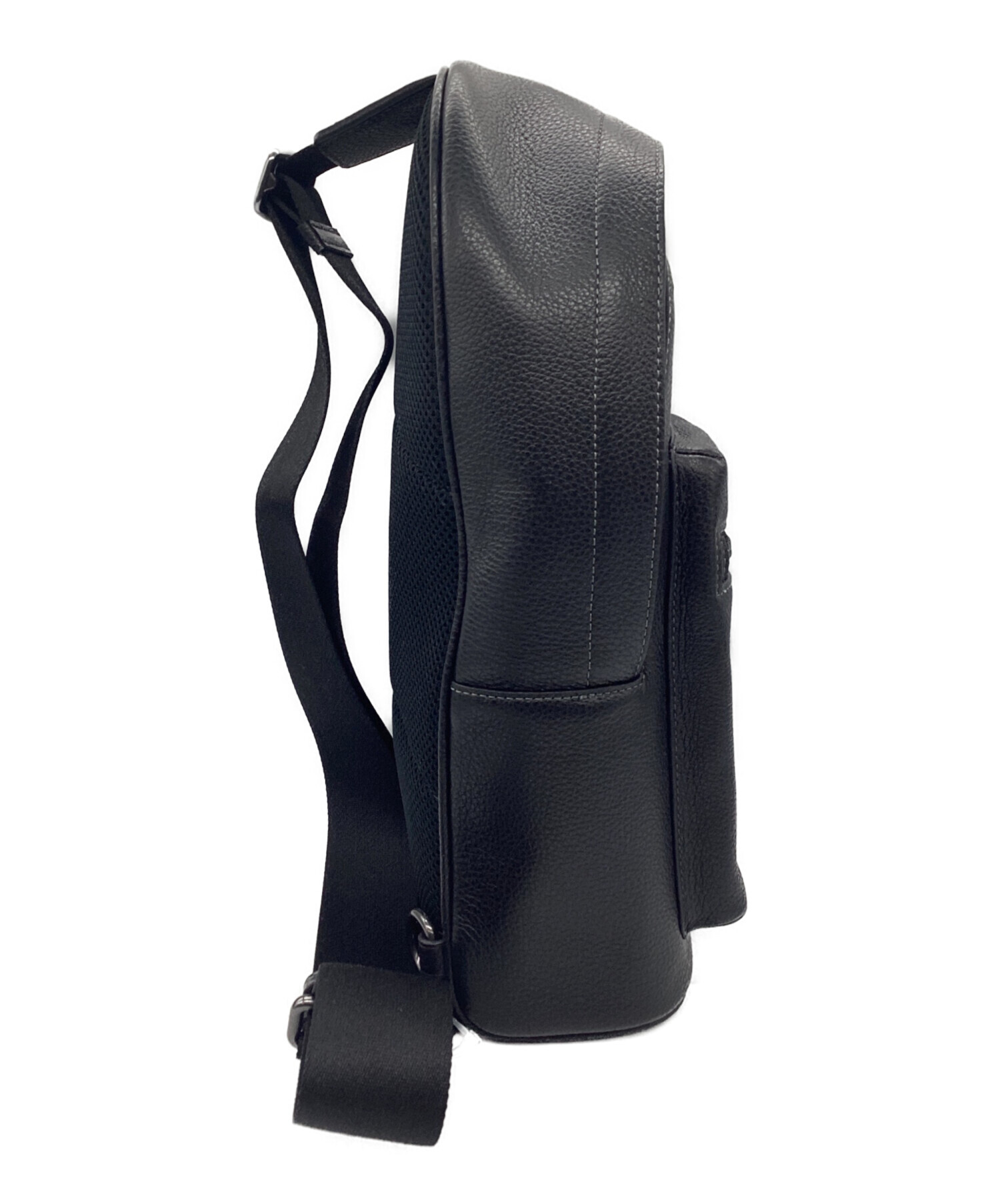 COACH ブラック モノグラム ボディバッグ 中古・古着通販】COACH (コーチ) ボディバッグ ブラック｜ブランド