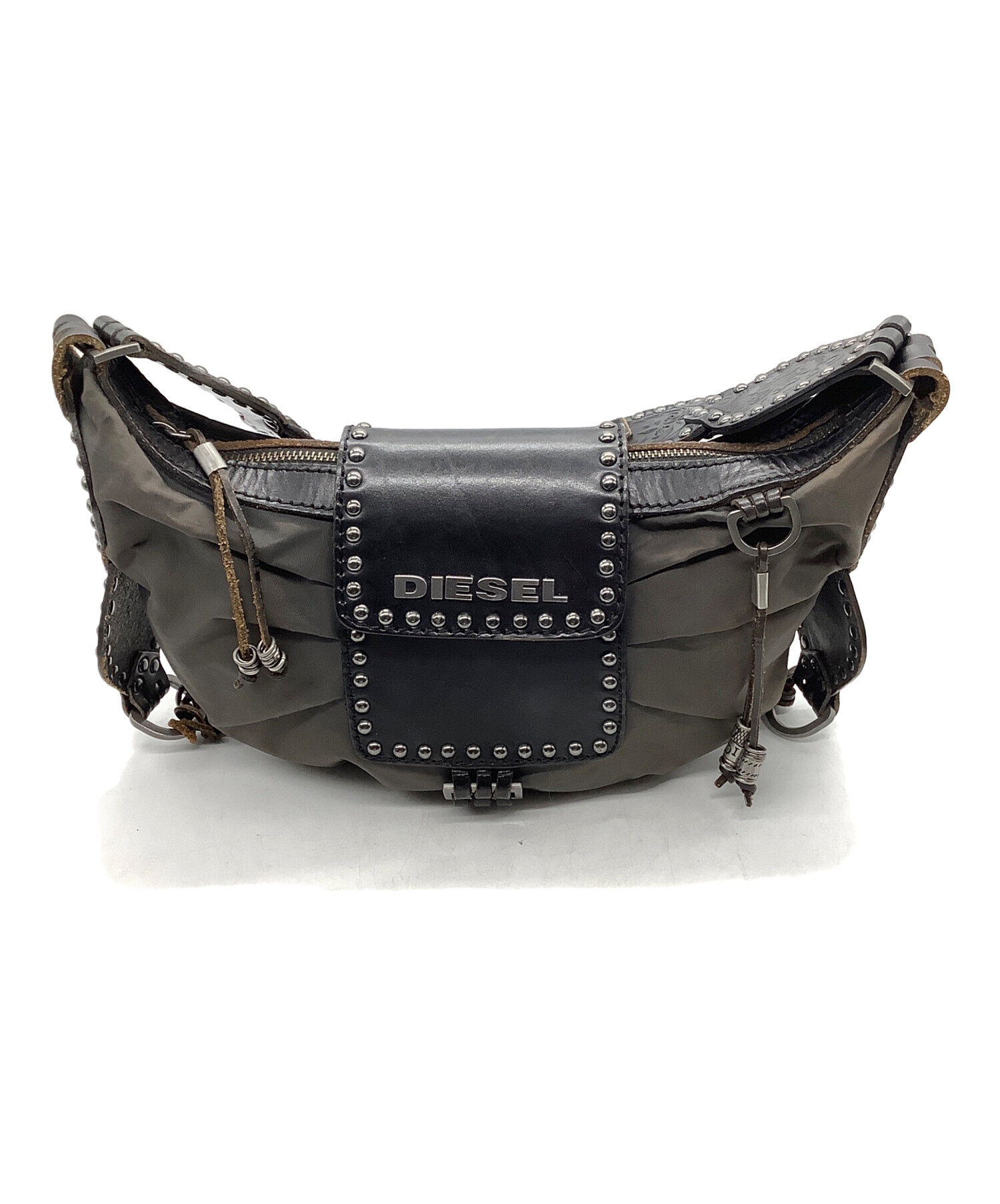 【希少廃盤品】DIESEL ディーゼル ショルダーバッグ レザー スタッズ 中古・古着通販】DIESEL (ディーゼル) スタッズショルダーバッグ