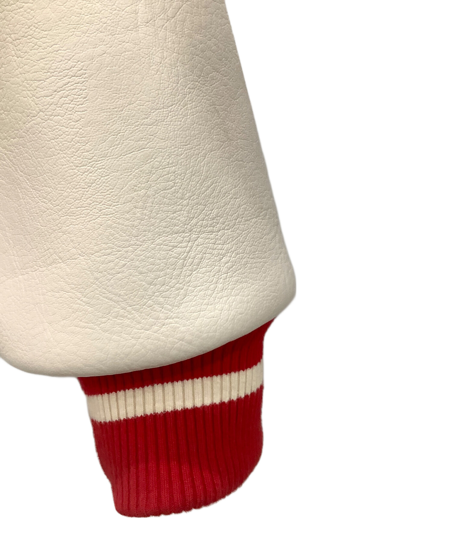 KITH 大阪 スタジアムジャケット 赤白(未使用) 大阪限定 1073001951663194_drawn.jpeg