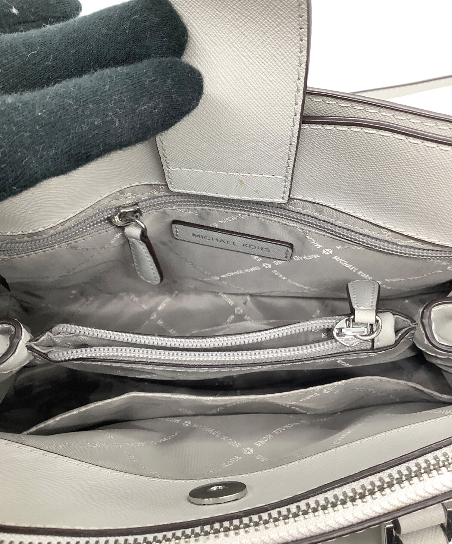 MICHAEL KORS ライトグレー ビジネスバッグ 中古・古着通販】MICHAEL KORS (マイケルコース) MICHAEL KORS