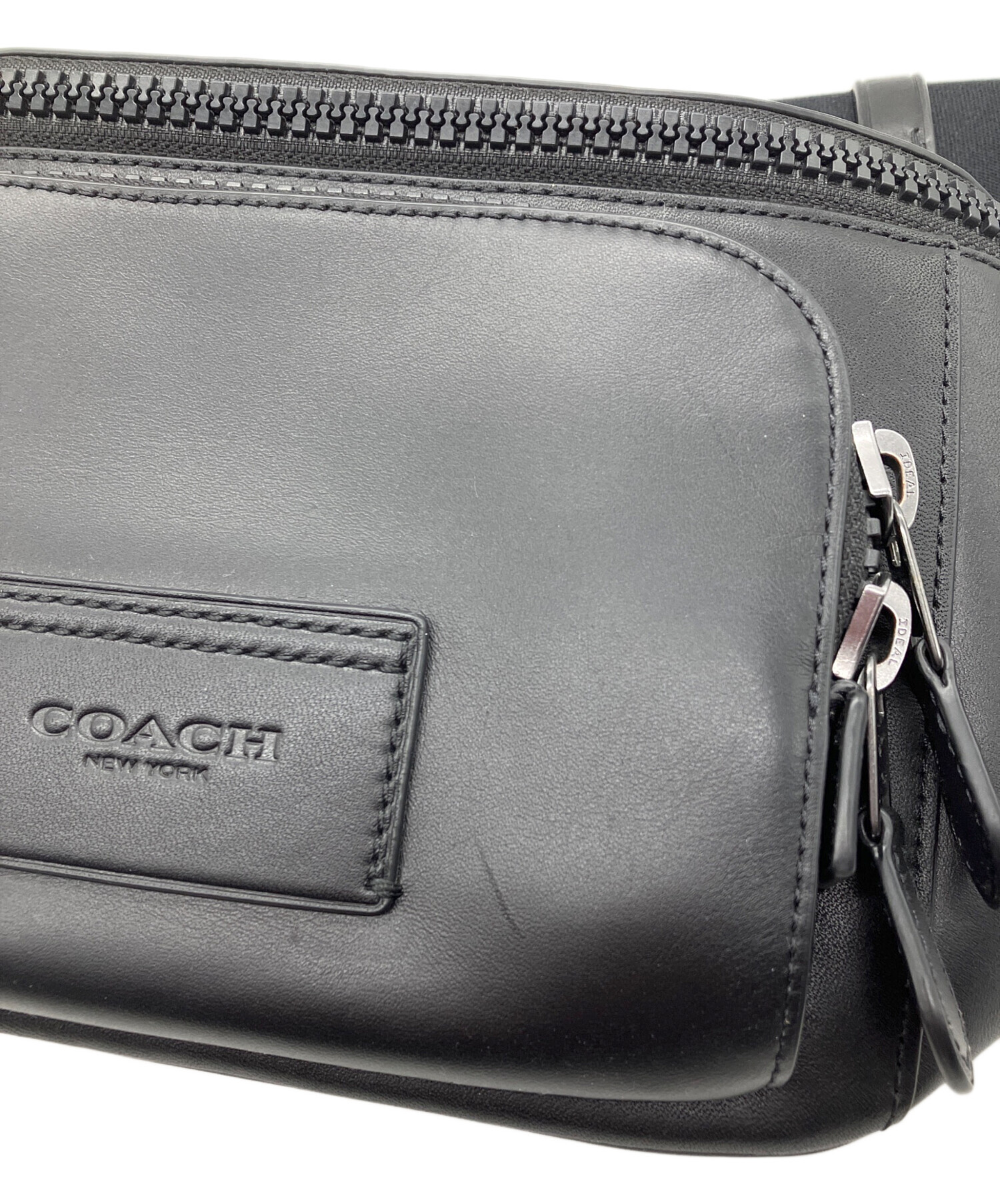 【美品】COACH ブラック ボディバッグ 中古・古着通販】COACH (コーチ) ボディバッグ COACH ブラック