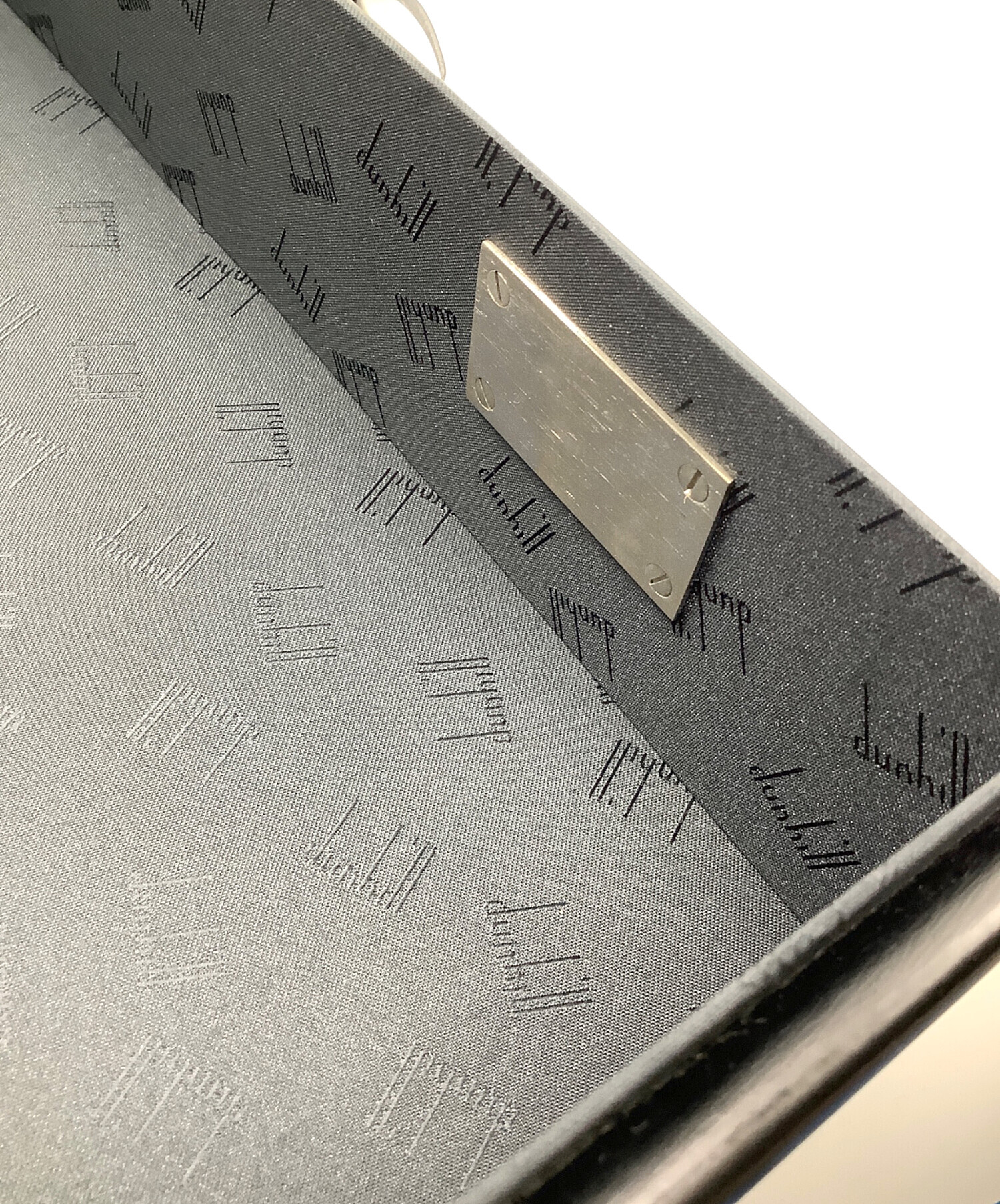 【新品未使用】dunhill ダンヒル イタリア製アタッシュケース 2026年最新】ダンヒル アタッシュケースの人気アイテム - メルカリ