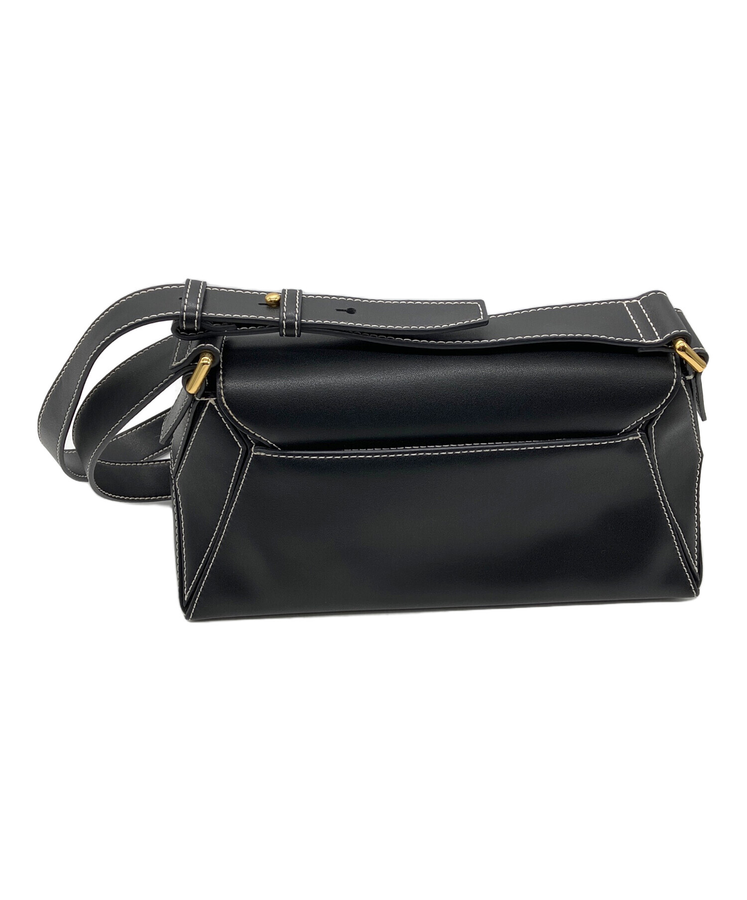 【未使用品】CHARLES & KEITH ジオメトリック ショルダーバッグ 黒 未使用品】CHARLES & KEITH ジオメトリック ショルダーバッグ 黒