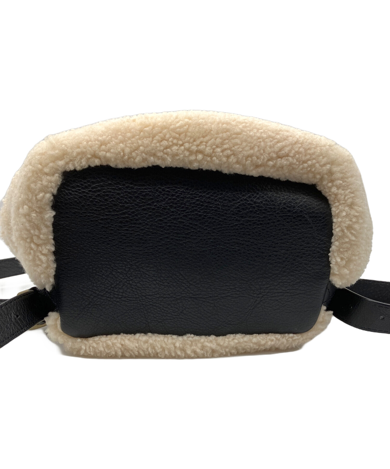 中古・古着通販】UGG (アグ) シープスキンリュック UGG ホワイト 
