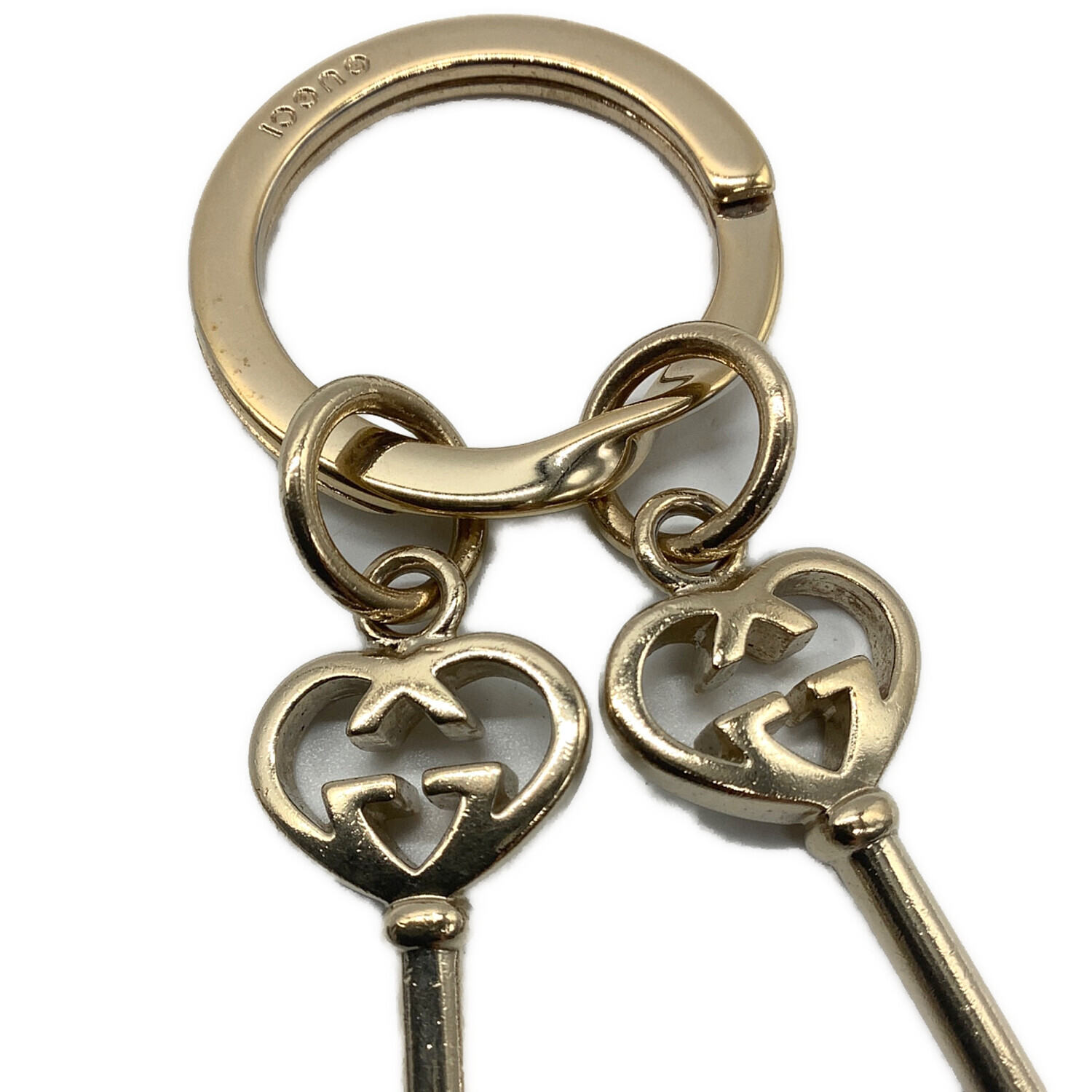 【未使用品】　GUCCI　グッチ　Gロゴ　鍵デザイン　キーリング　キーホルダー GUCCI（グッチ） キーリング メタル シルバー 鍵 Gモチーフ ユニ