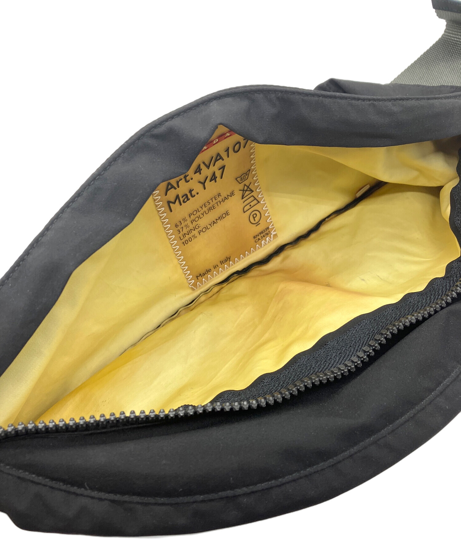 中古・古着通販】PRADA (プラダ) ウエストバッグ ブラック｜ブランド