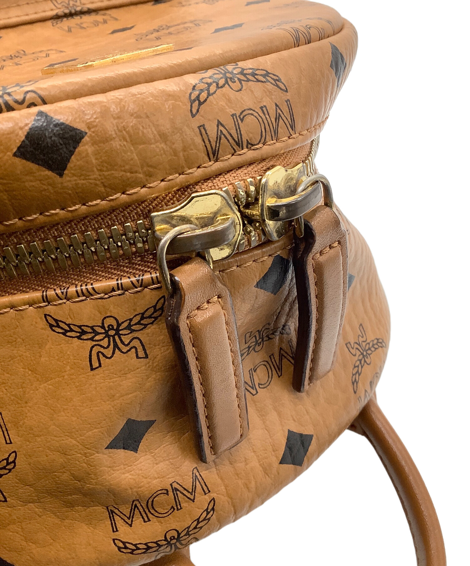 中古・古着通販】MCM (エムシーエム) Stark サイドスタッズ バック