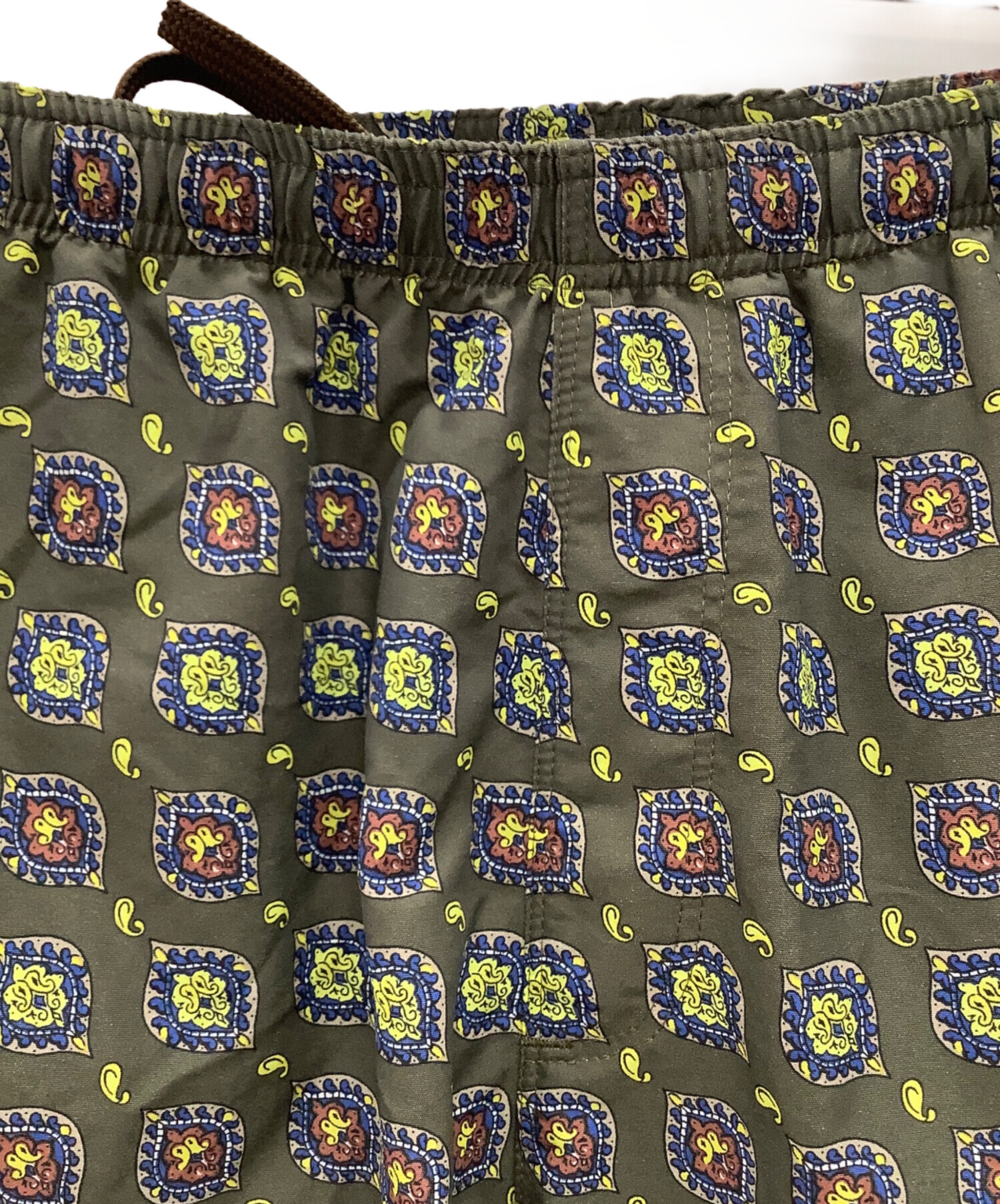 中古・古着通販】Needles (ニードルズ) ハーフパンツ グリーン サイズ
