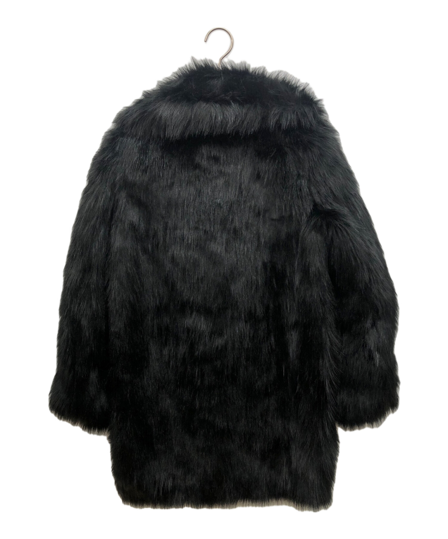 入手困難✨ アルマーニエクスチェンジ フェイクムートンジャケット ブラック 入手困難✨ アルマーニエクスチェンジ フェイクムートン