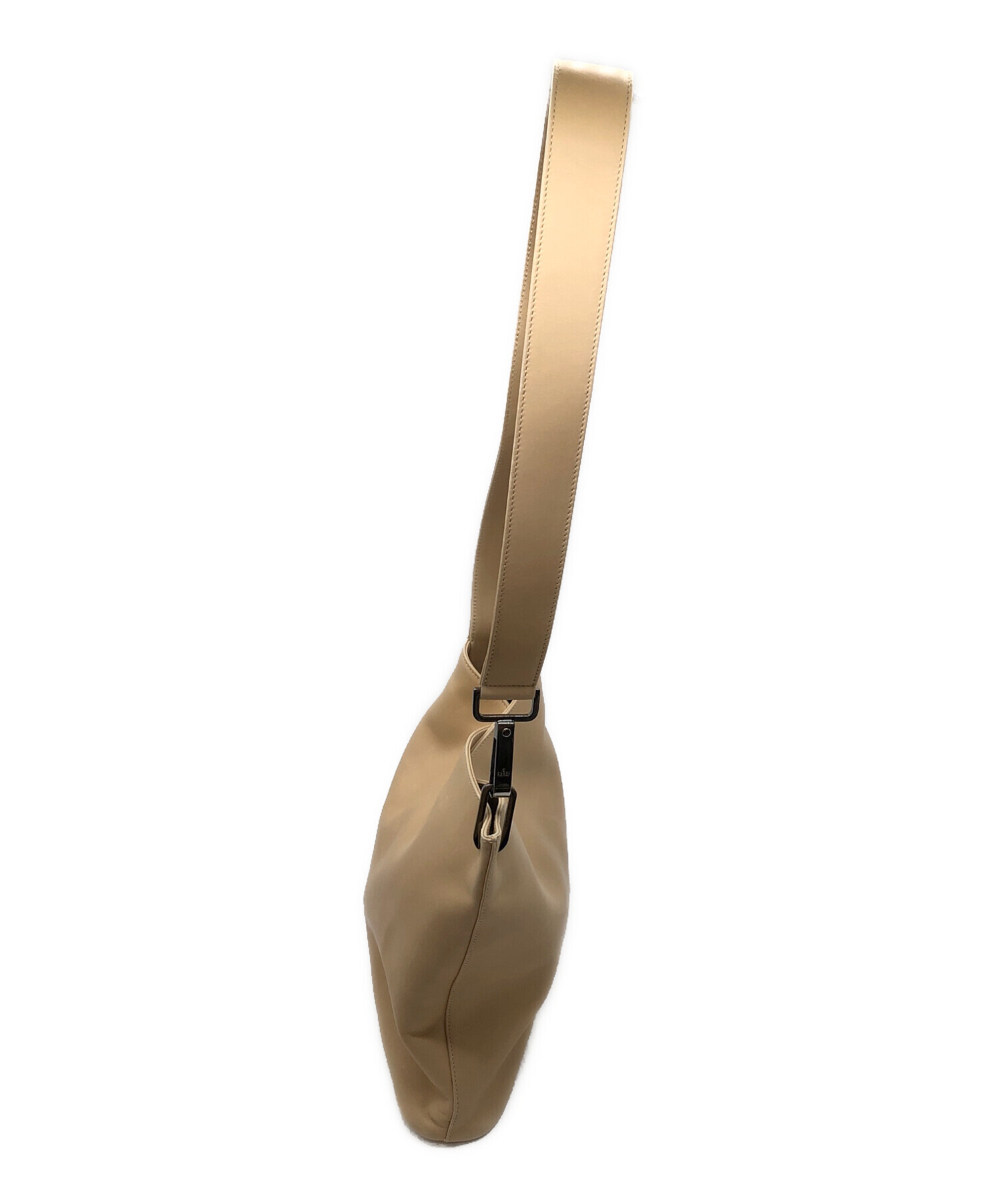 GUCCIベージュ レザー ショルダーバッグ 中古・古着通販】GUCCI (グッチ) ショルダーバッグ ベージュ｜ブランド
