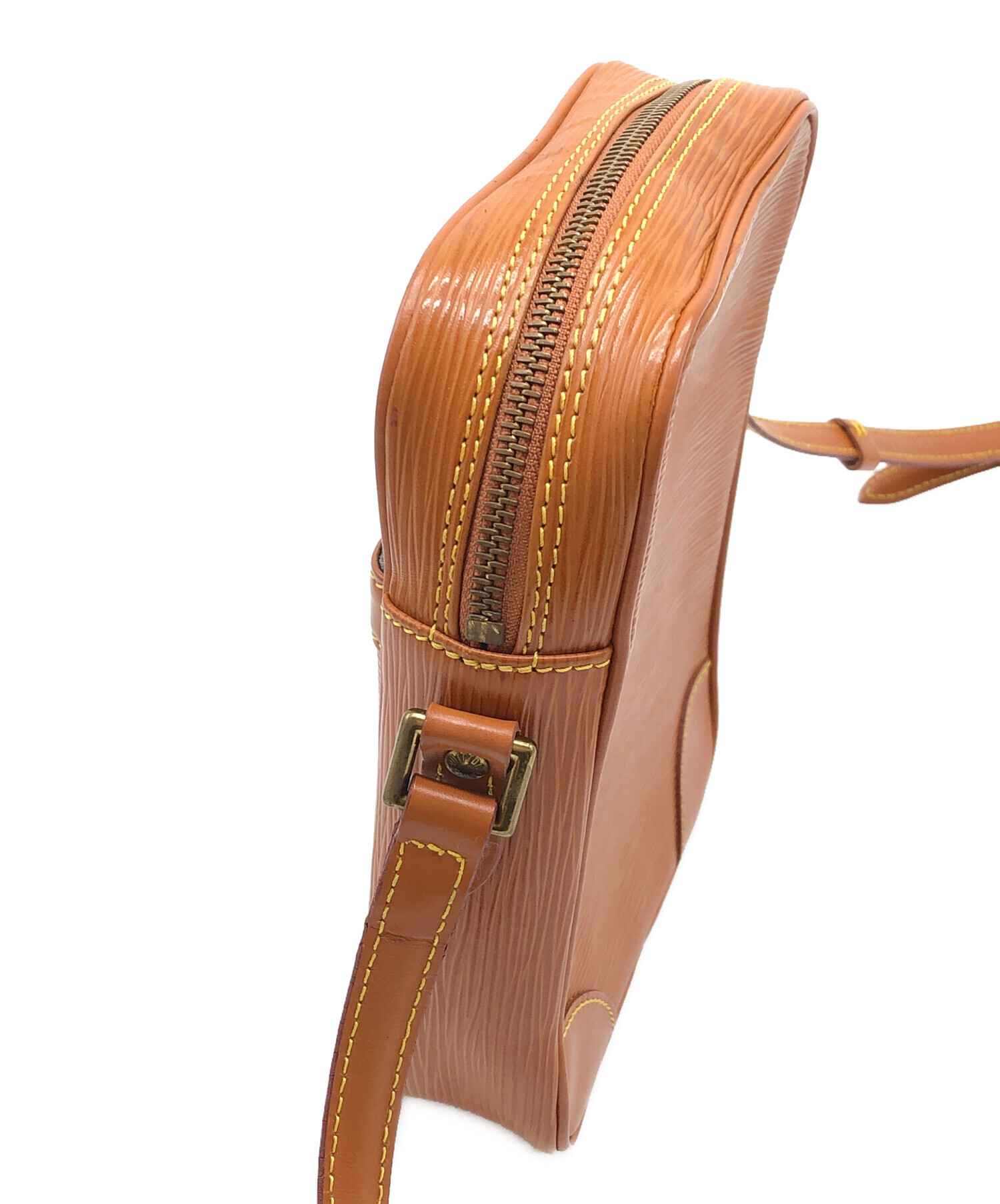 美品 ヌメ革綺麗！ LOUIS VUITTON ダヌーブ a972 美品 ヌメ革綺麗！ LOUIS VUITTON ダヌーブ a972 ルイ・ヴィトン